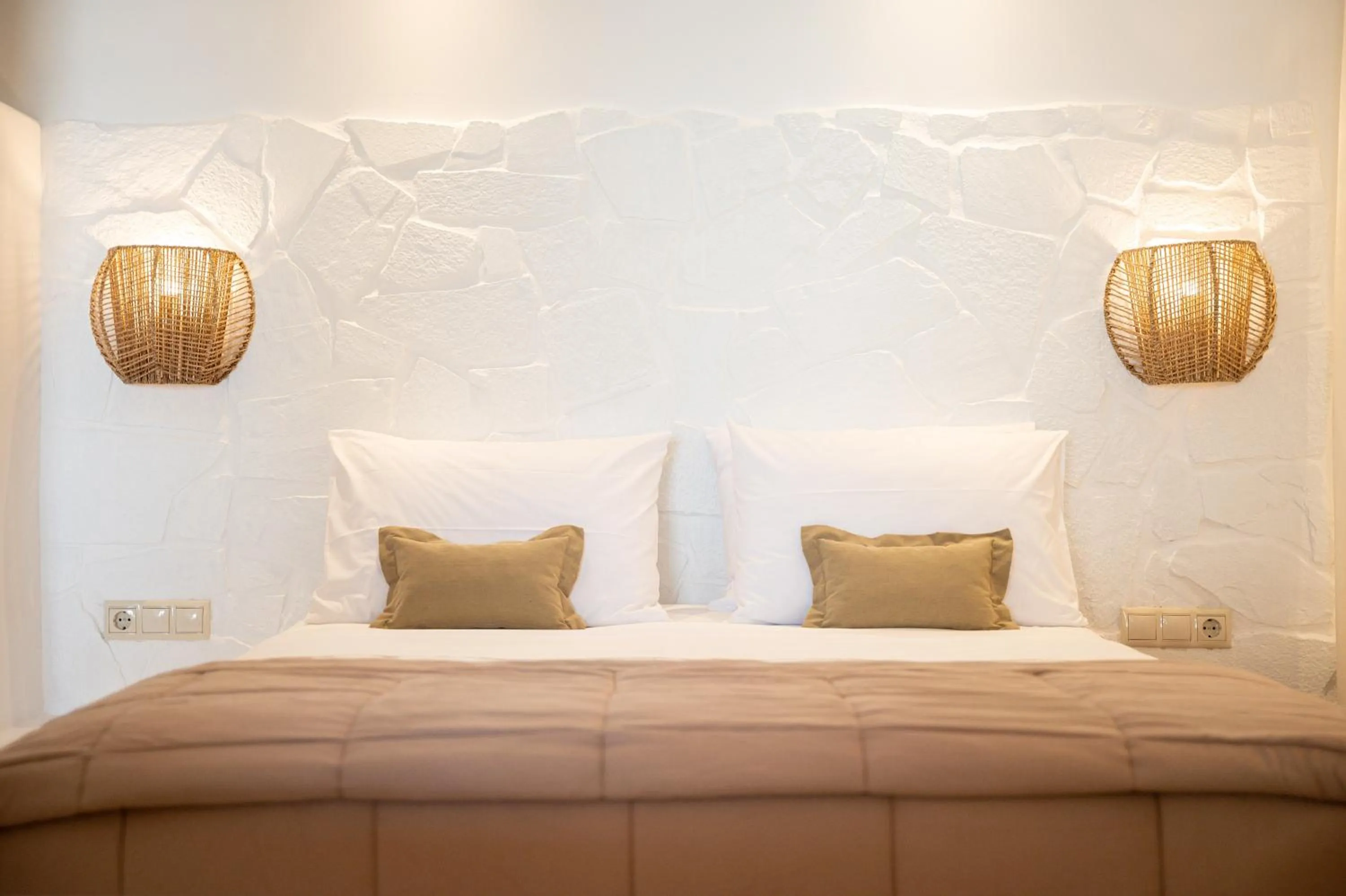 Bedroom, Bed in Euphoria Suites and Spa