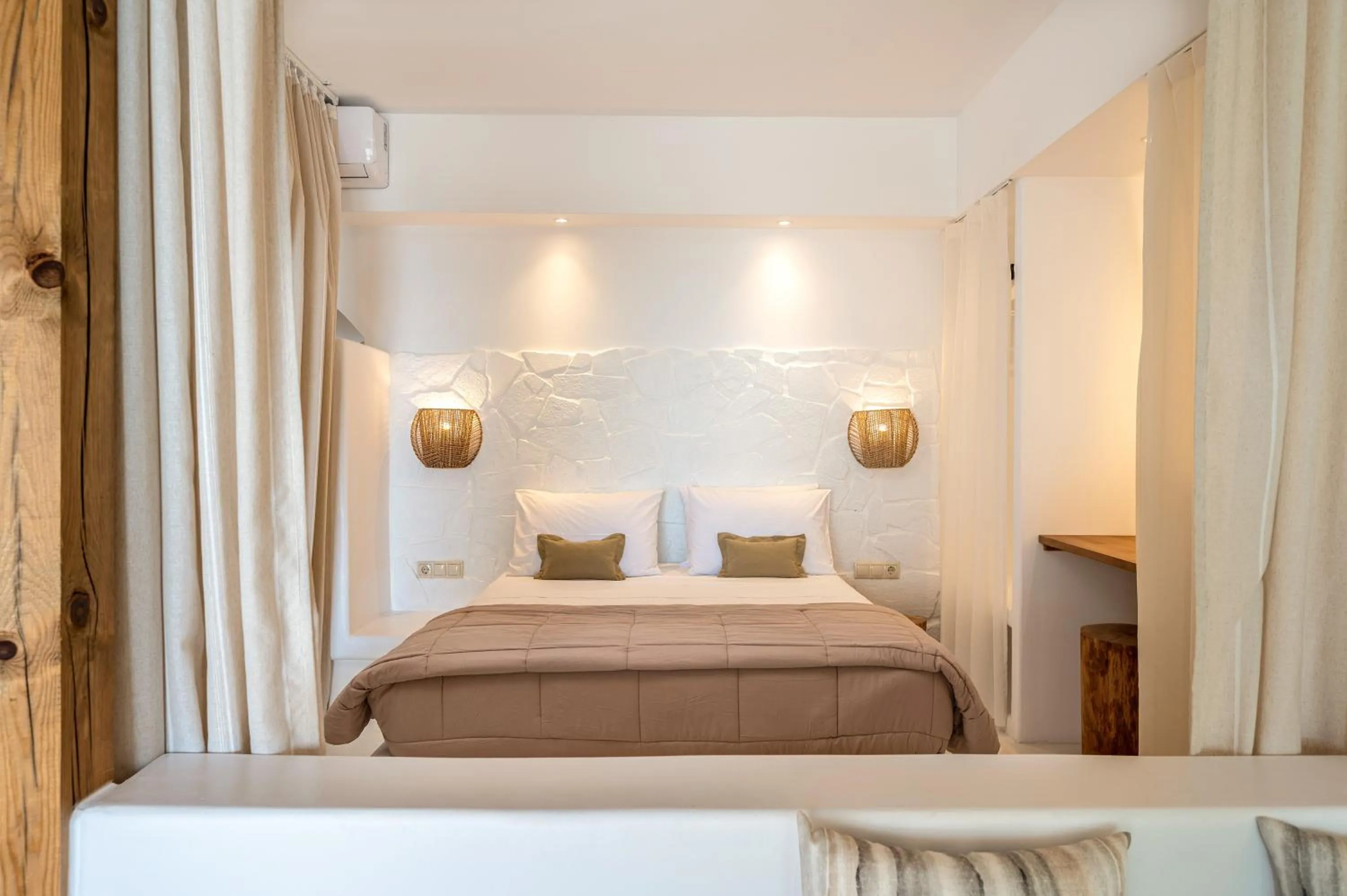 Bedroom, Bed in Euphoria Suites and Spa