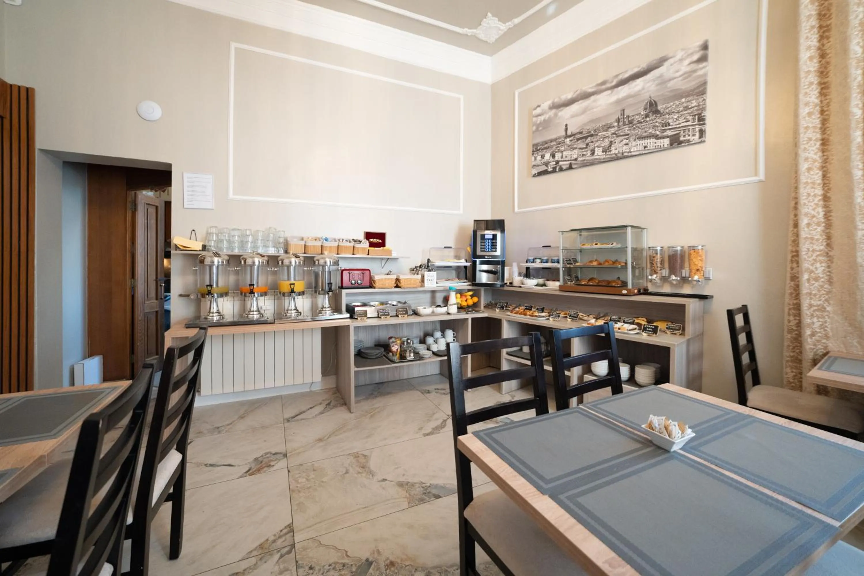 Breakfast in Lilium Hotel