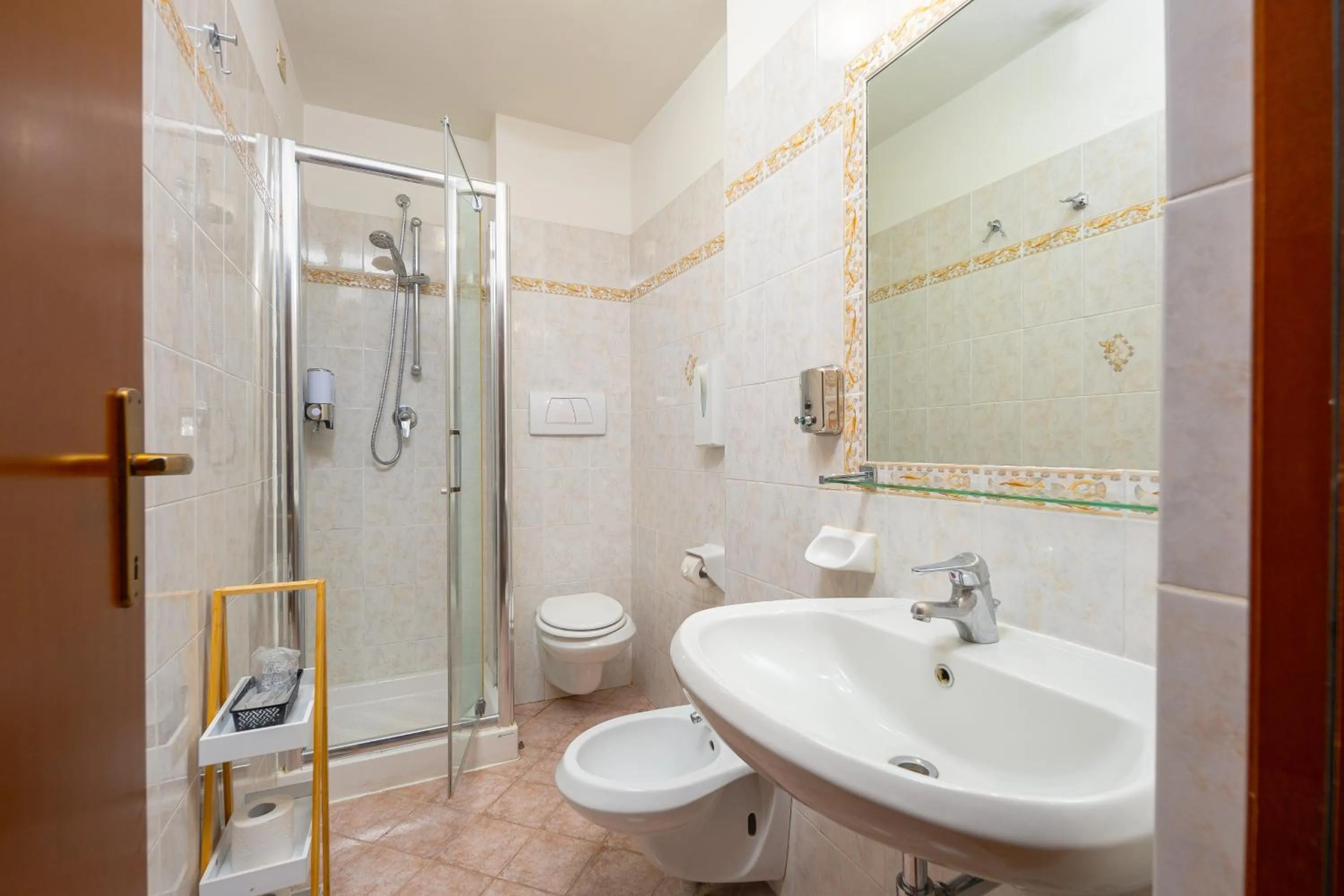 Bathroom in Lilium Hotel