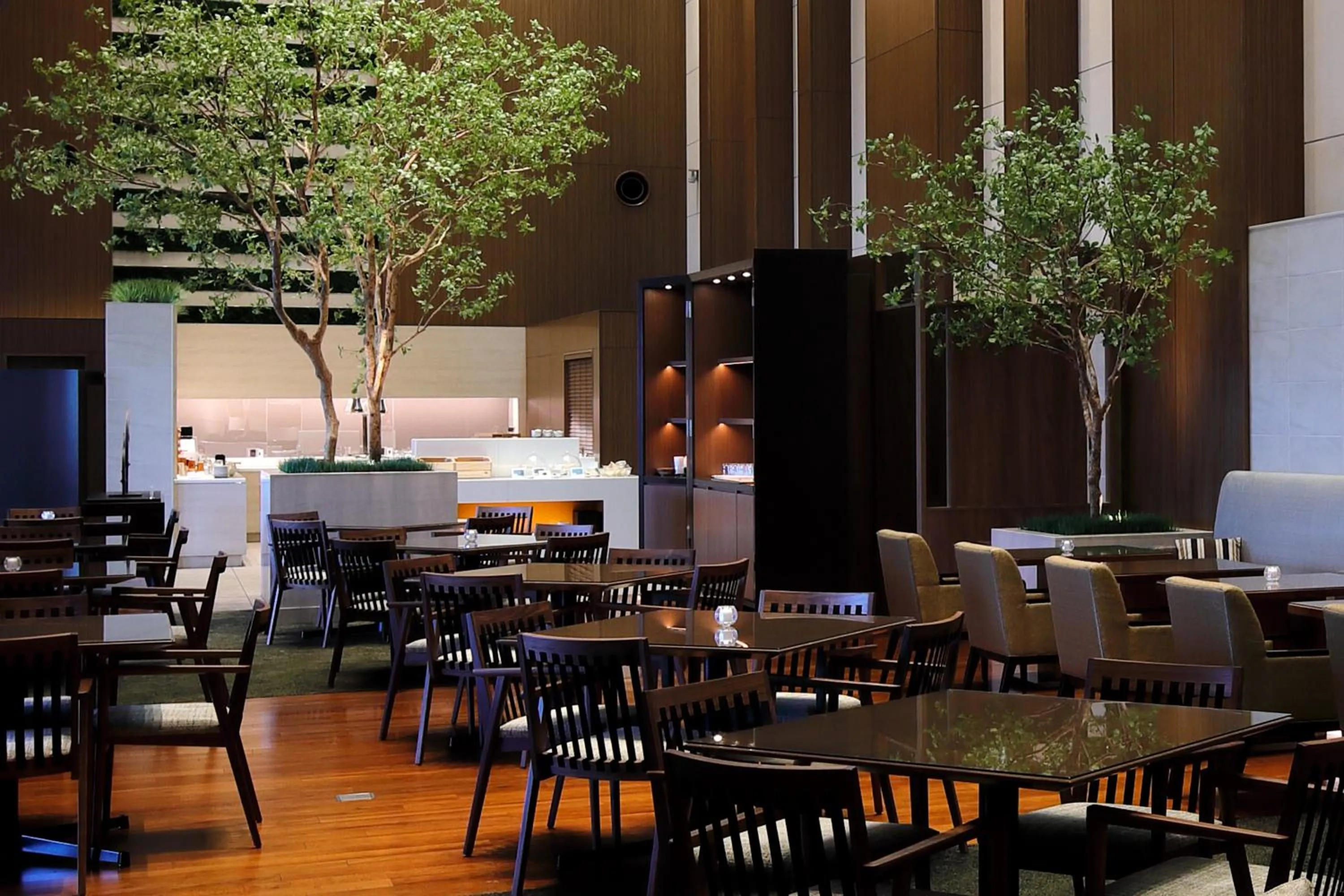 Lounge or bar in Osaka Marriott Miyako Hotel