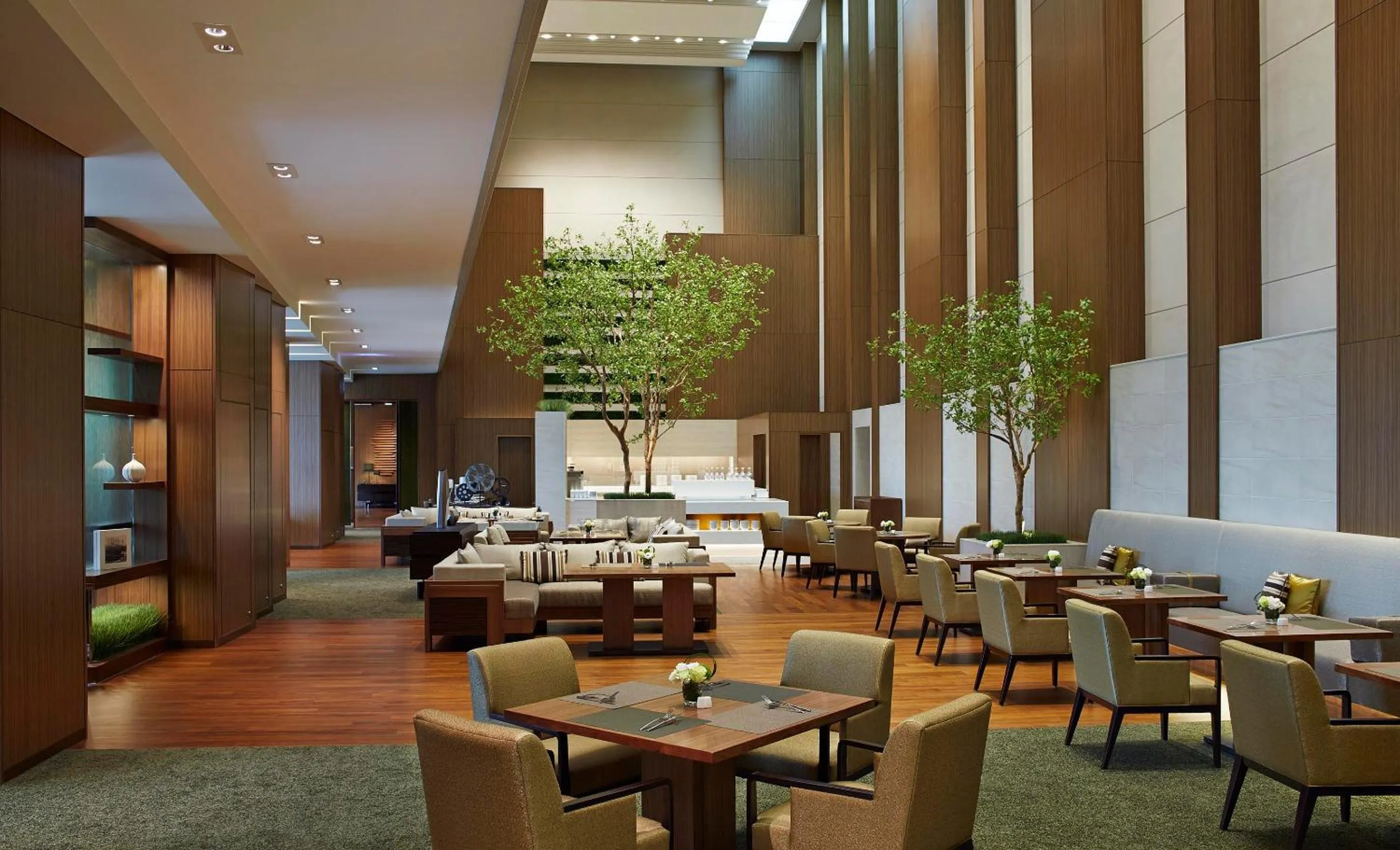 Lounge or bar in Osaka Marriott Miyako Hotel