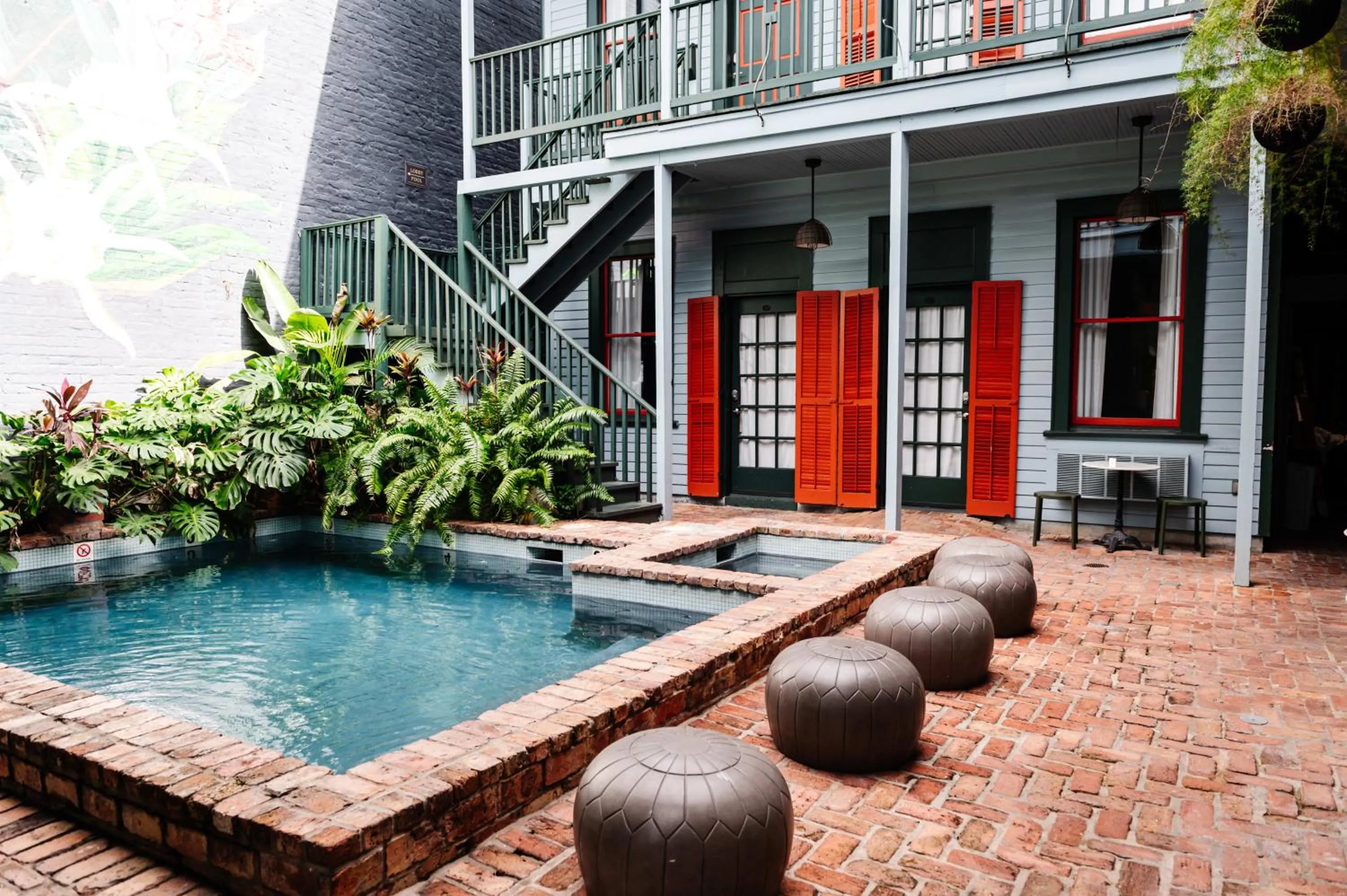 Swimming pool in The Frenchmen New Orleans By Kasa Living