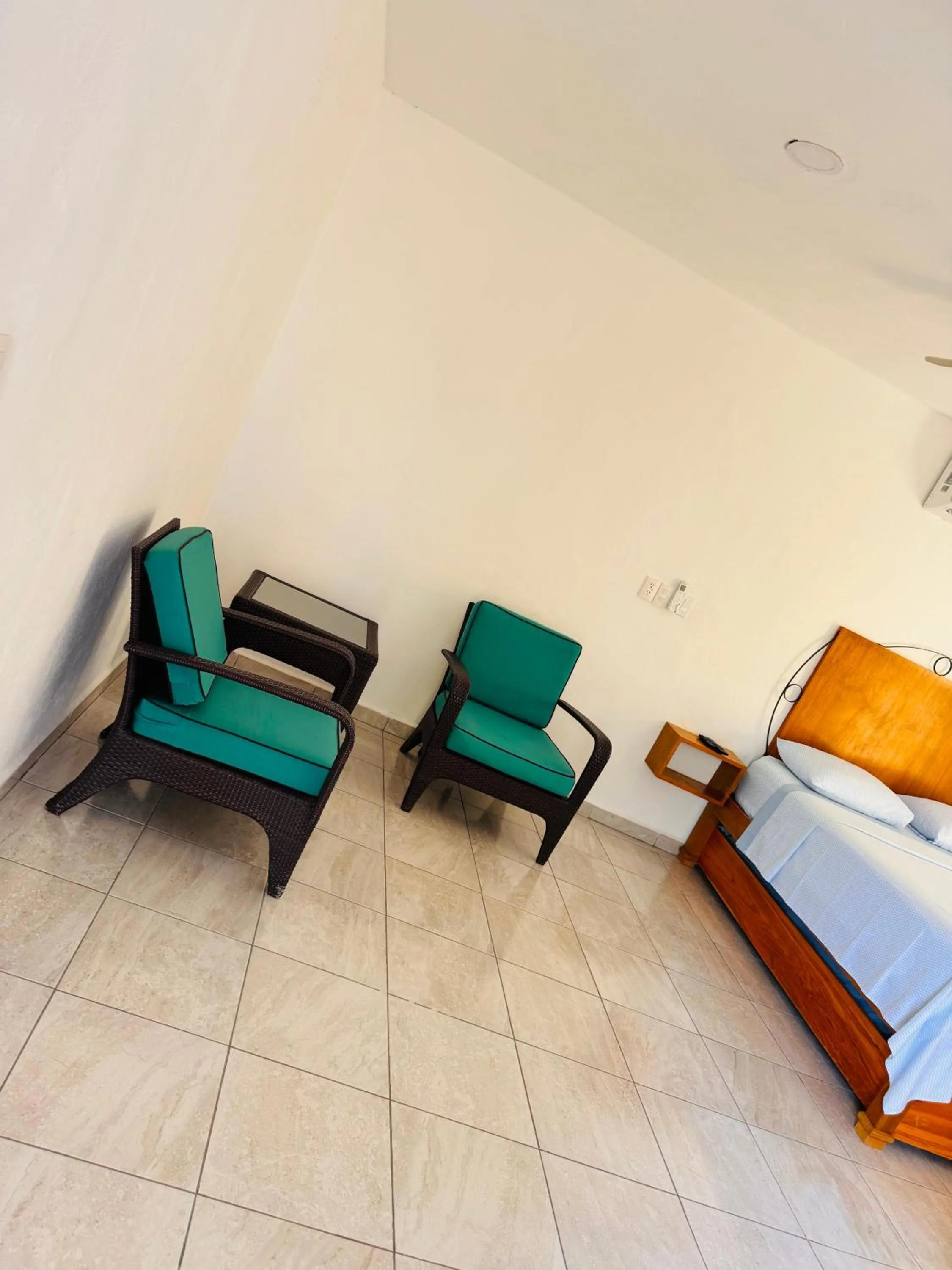 Photo of the whole room, Bed in Buenosdías Izamal