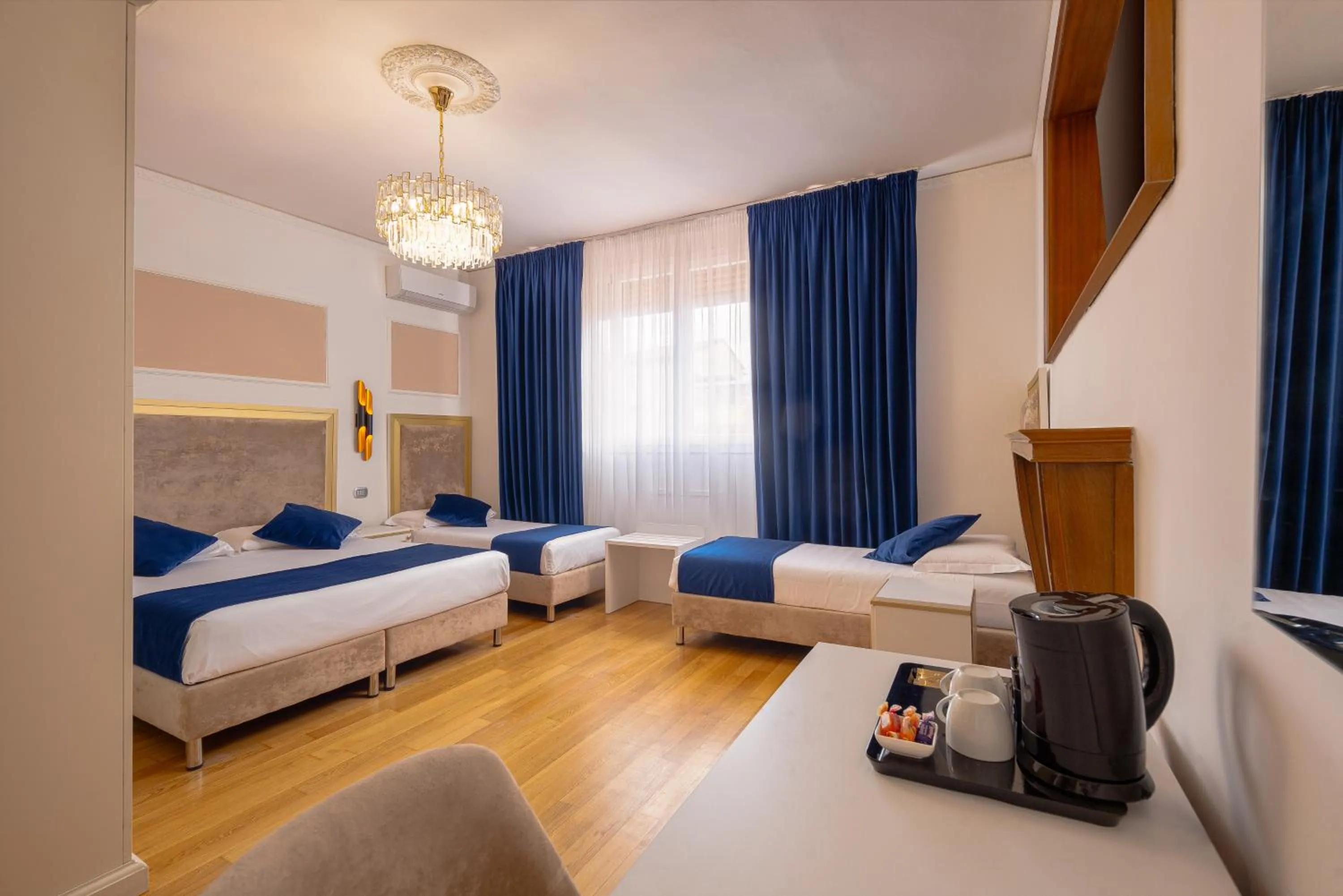 Bed in Hotel Annabella Roof Terrace