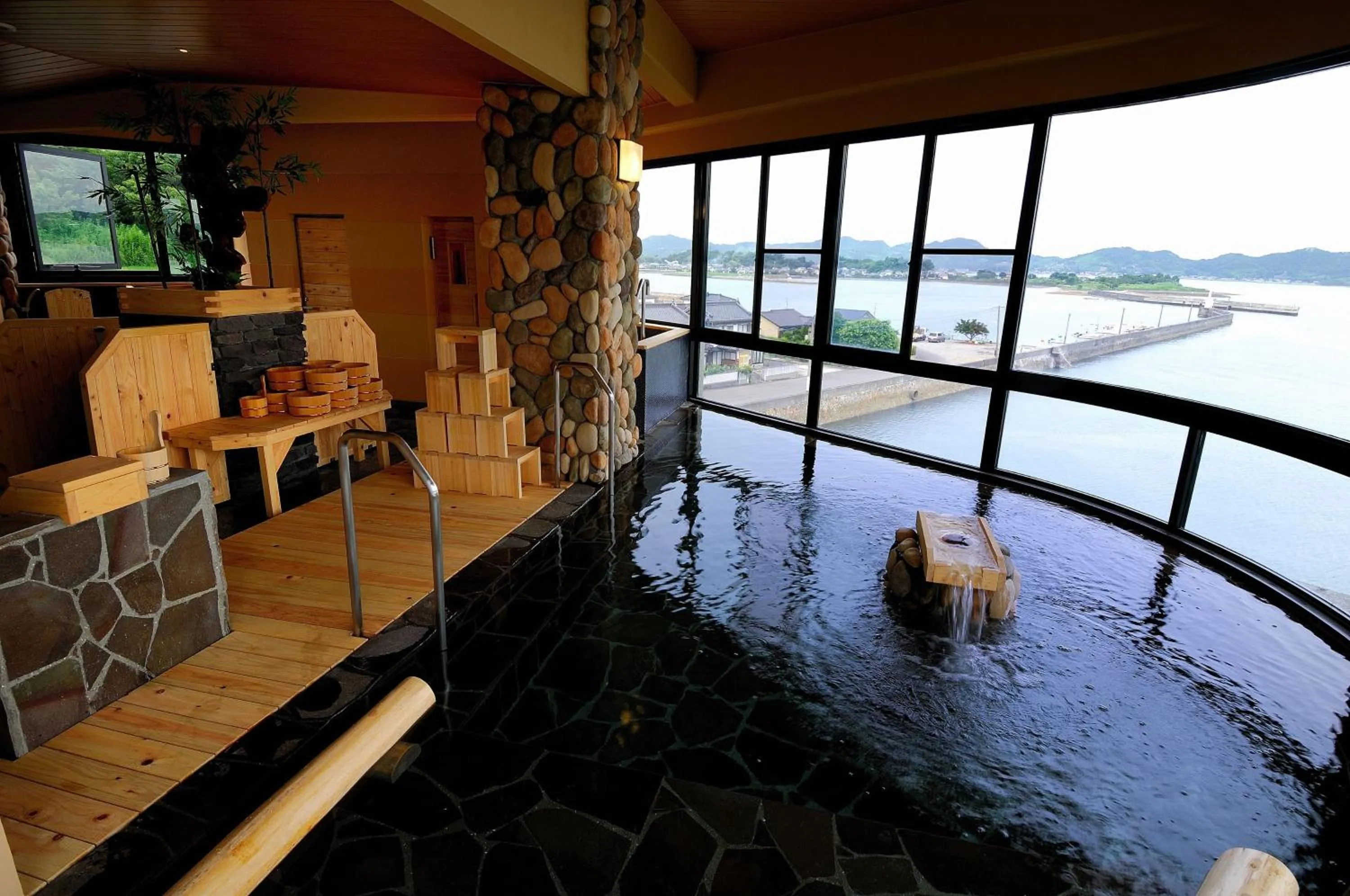 Hot Spring Bath in Komatsuya Nagisakan