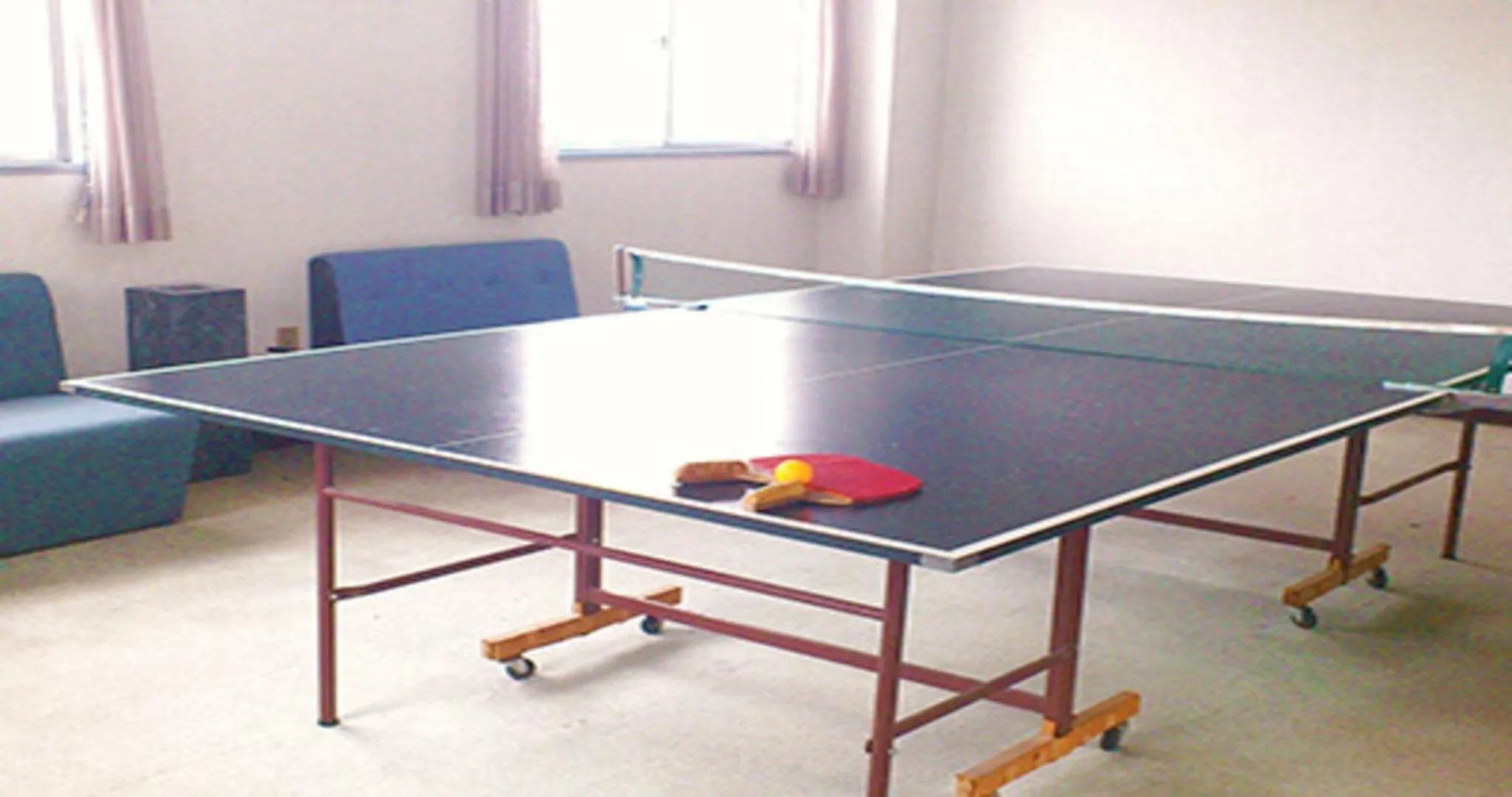 Table tennis in Komatsuya Nagisakan