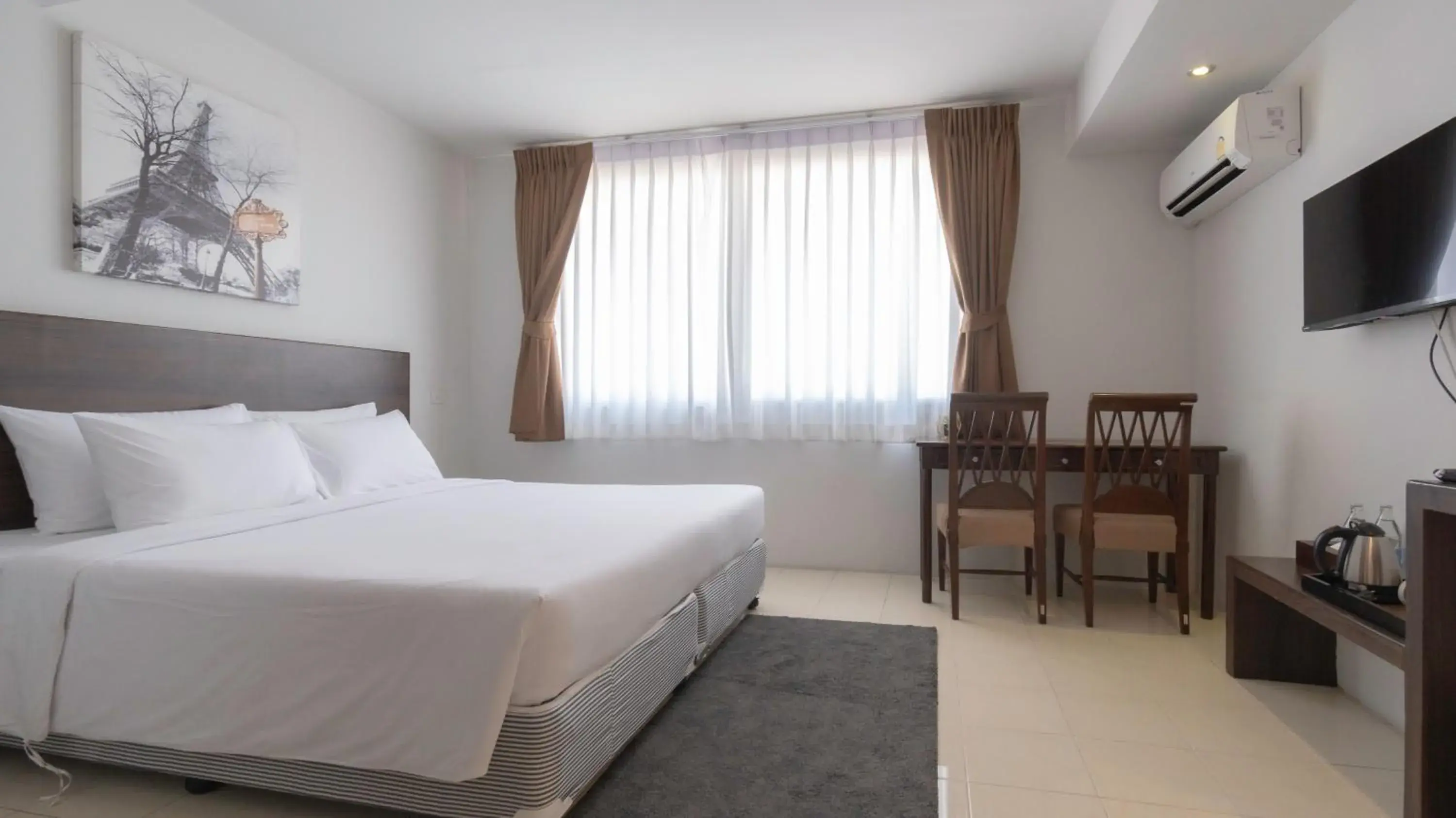 Deluxe Double Room - single occupancy in Pas Cher Hotel de Bangkok Deluxe Double Room - single occupancy in Pas Cher Hotel de Bangkok