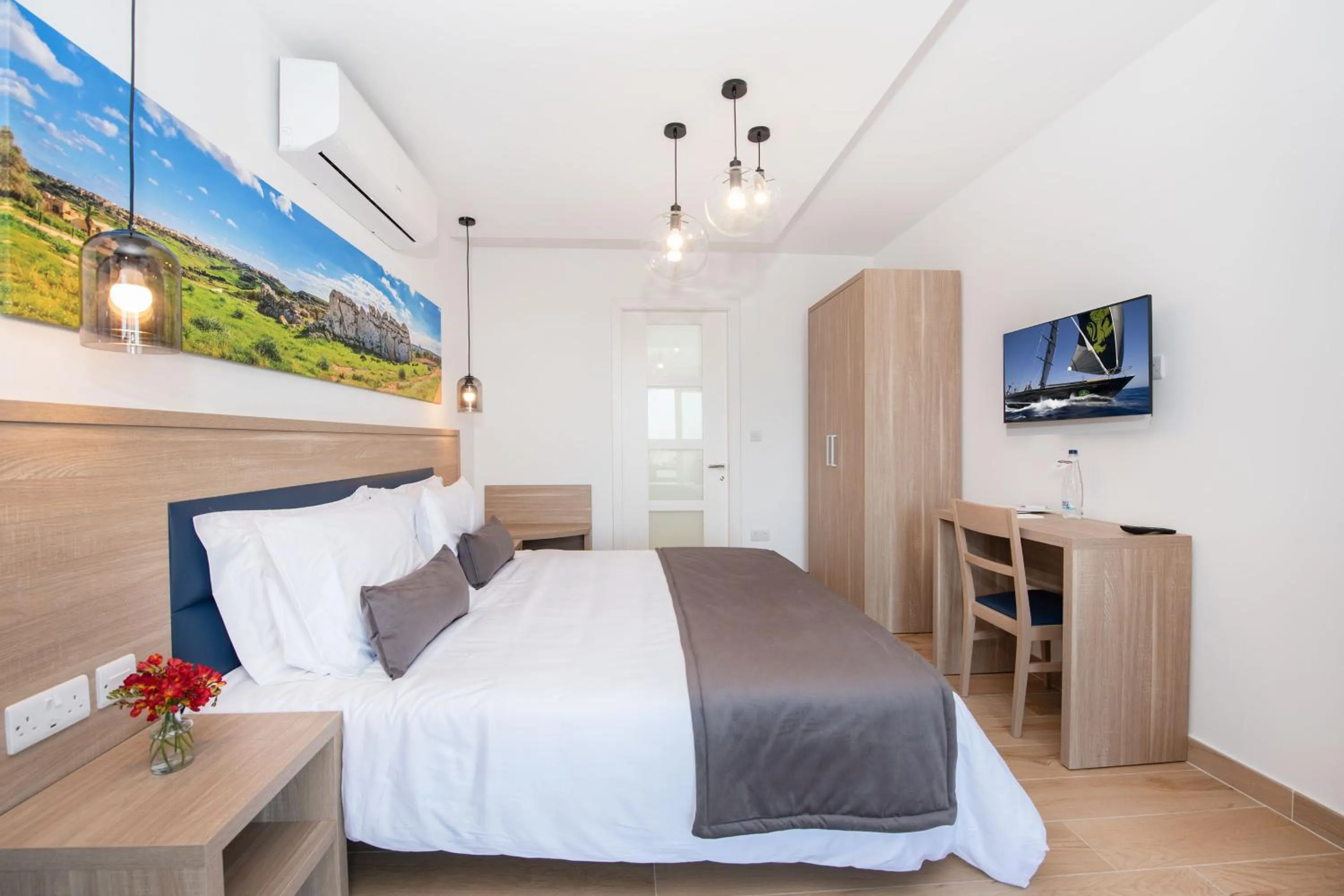 Bedroom, Bed in Georges Boutique Living