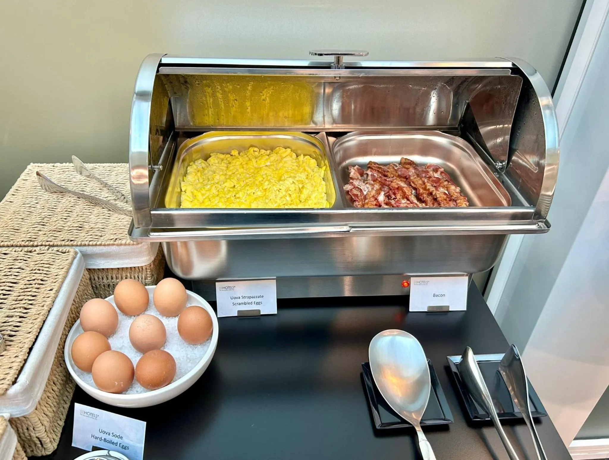 Breakfast in BB Hotels Smarthotel Bailey's