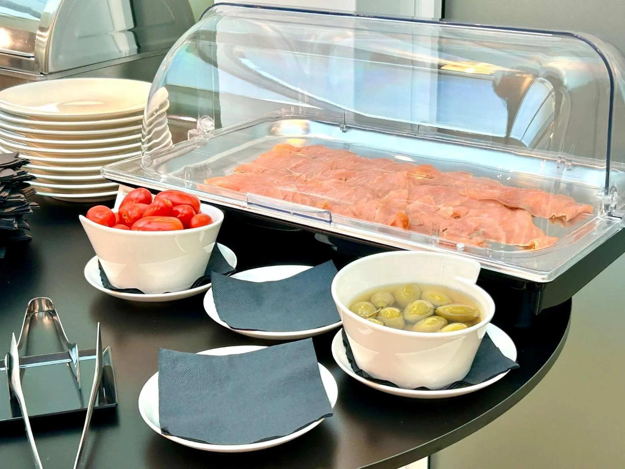 Breakfast in BB Hotels Smarthotel Bailey's