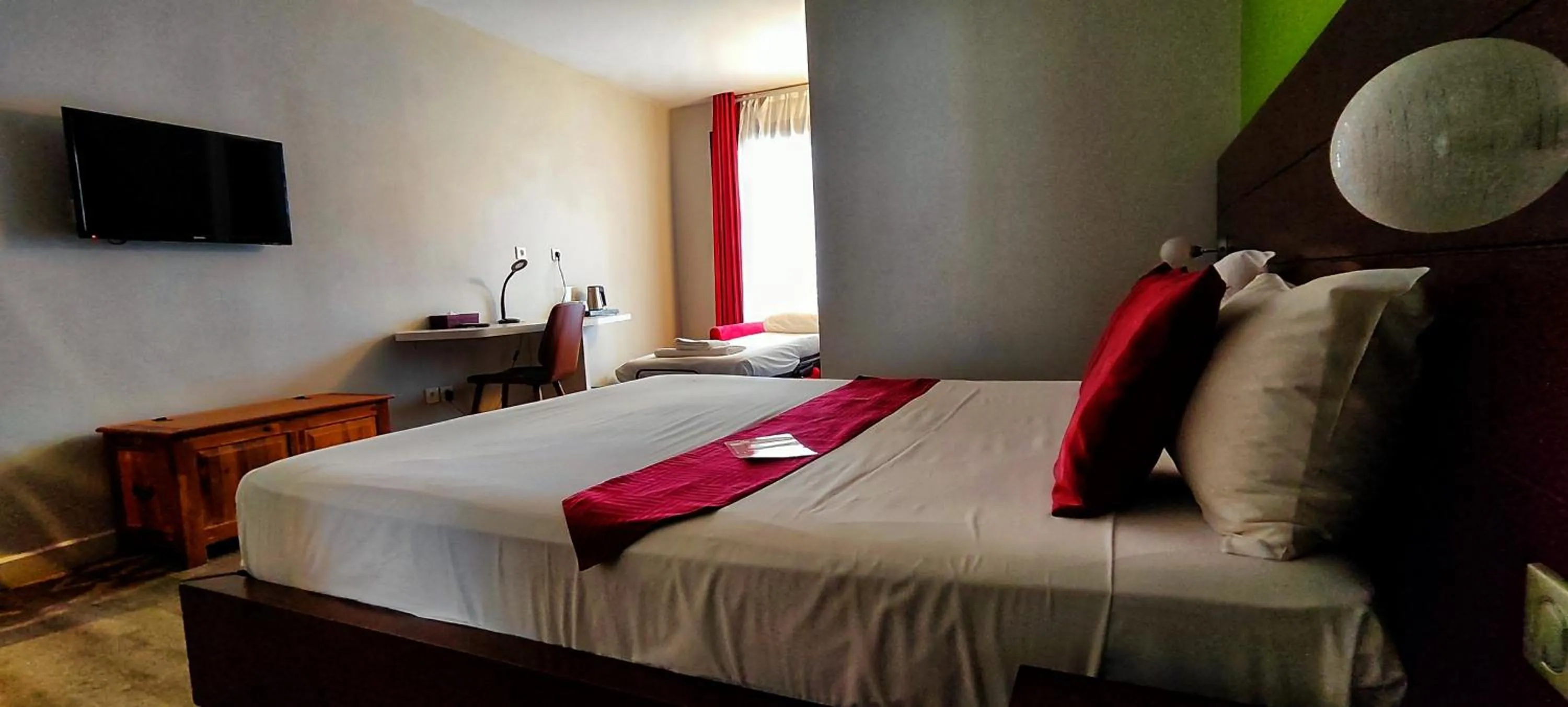 Bed in Tulip Inn Sainte Clotilde, La Réunion