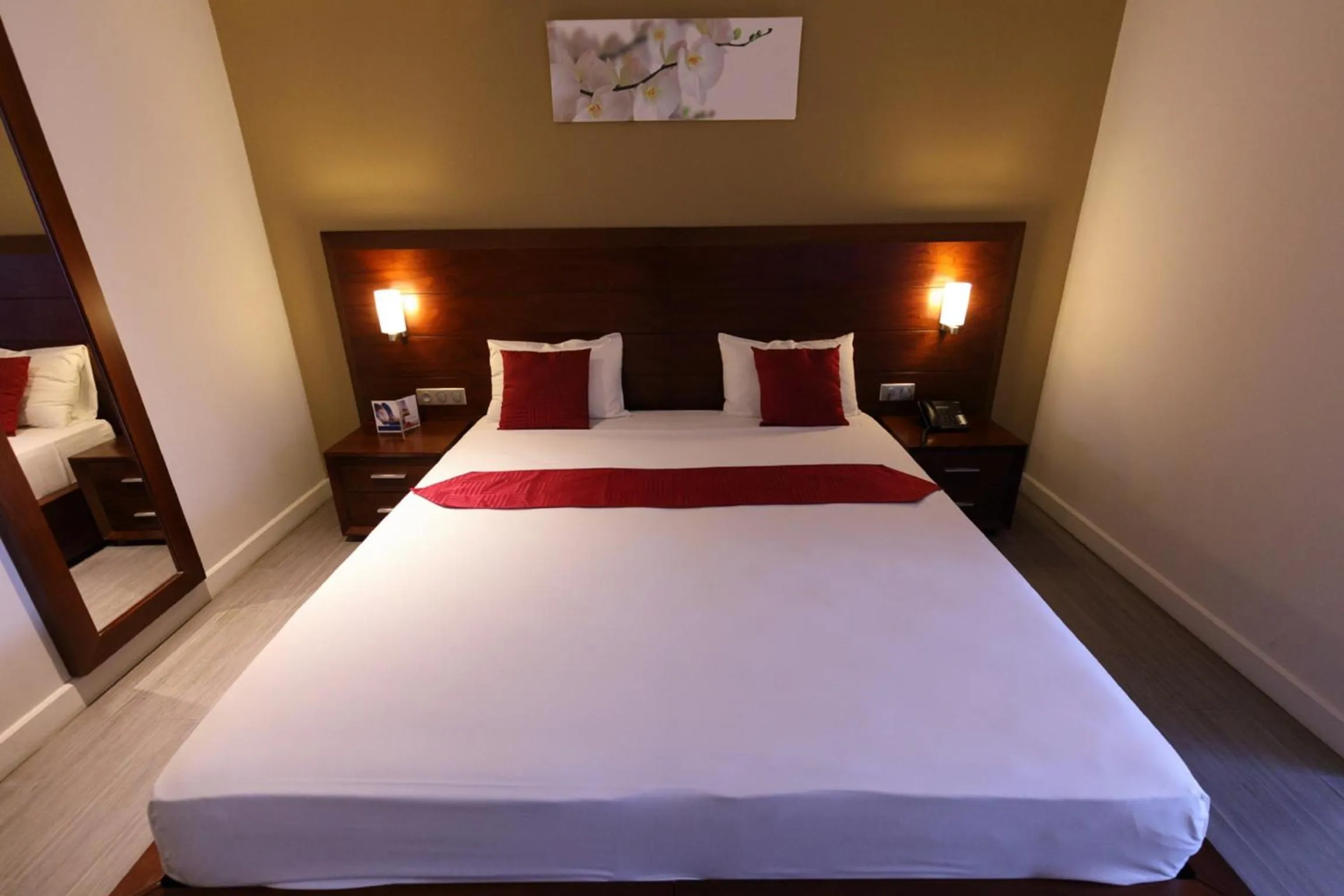 Staff, Bed in Tulip Inn Sainte Clotilde, La Réunion