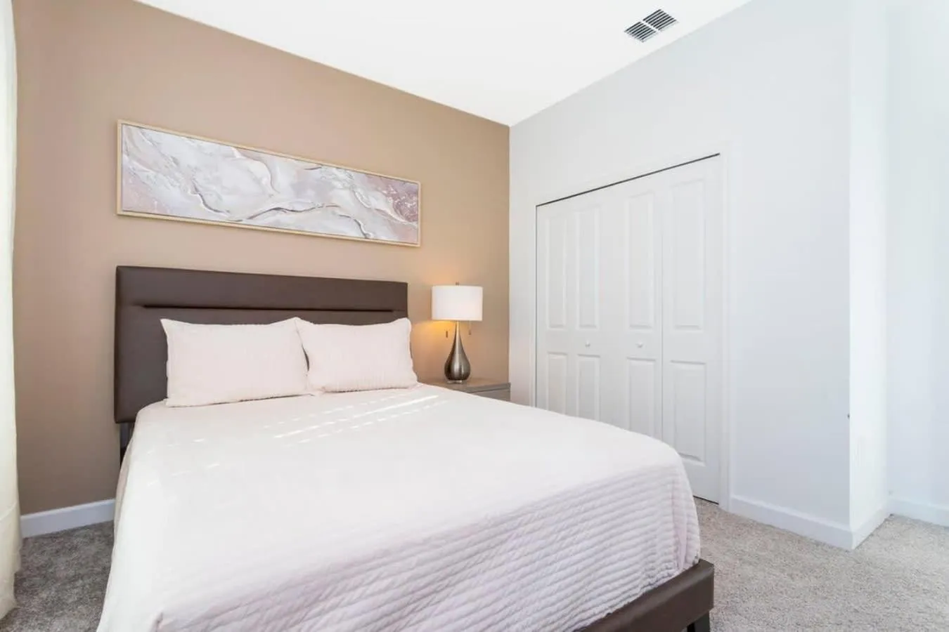 Bed in Wonderful 5 Bd Close to Disney @ Storey Lake Resort 2980