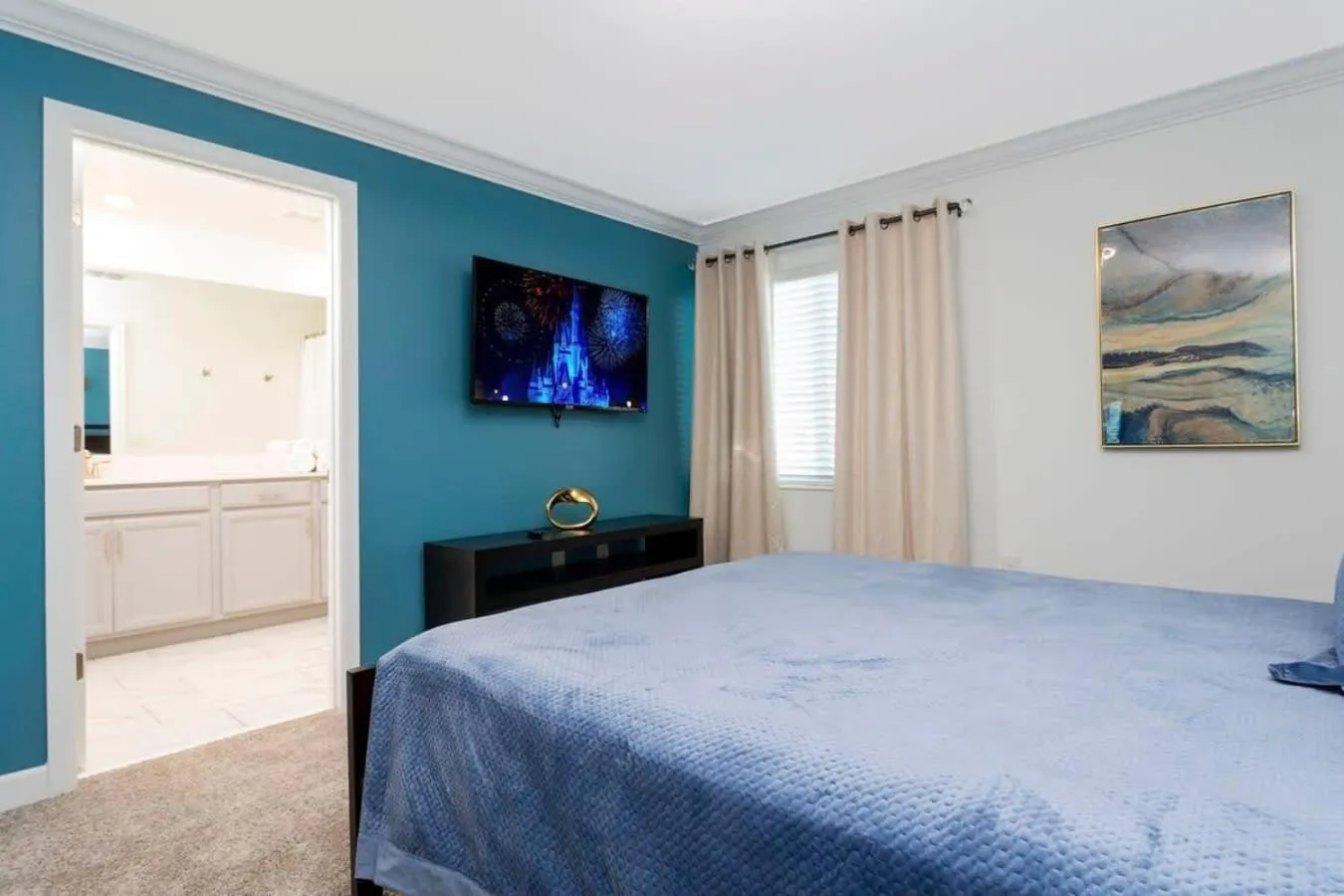 Bed in Wonderful 5 Bd Close to Disney @ Storey Lake Resort 2980