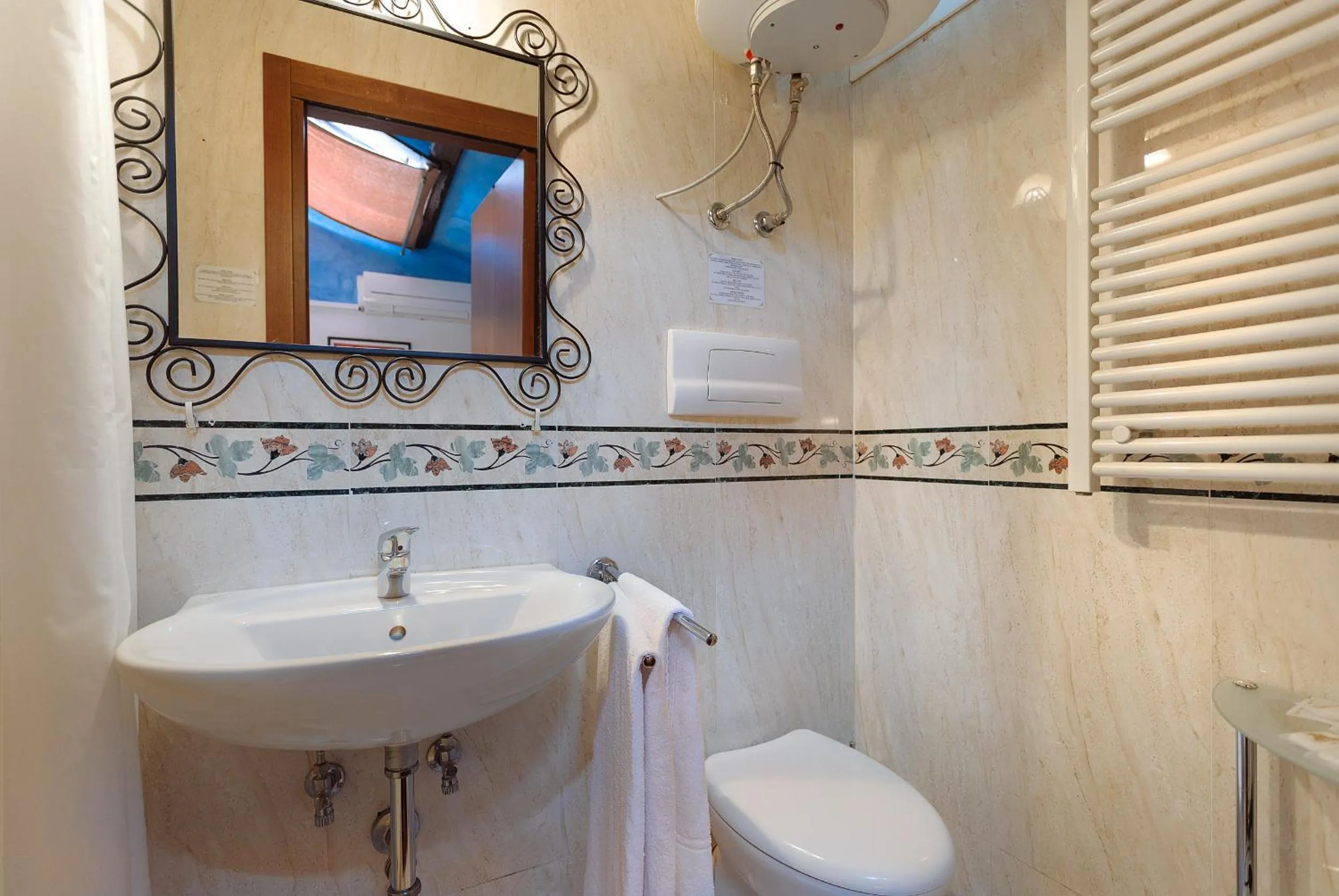 Bathroom in Locanda Art Deco