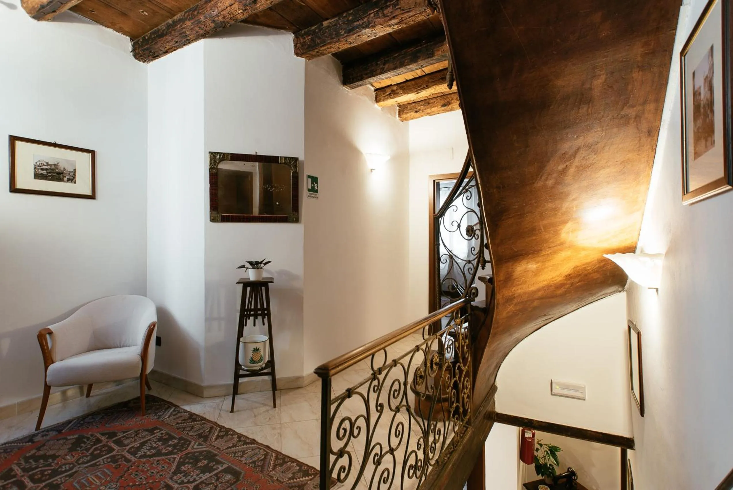 Decorative detail in Locanda Art Deco