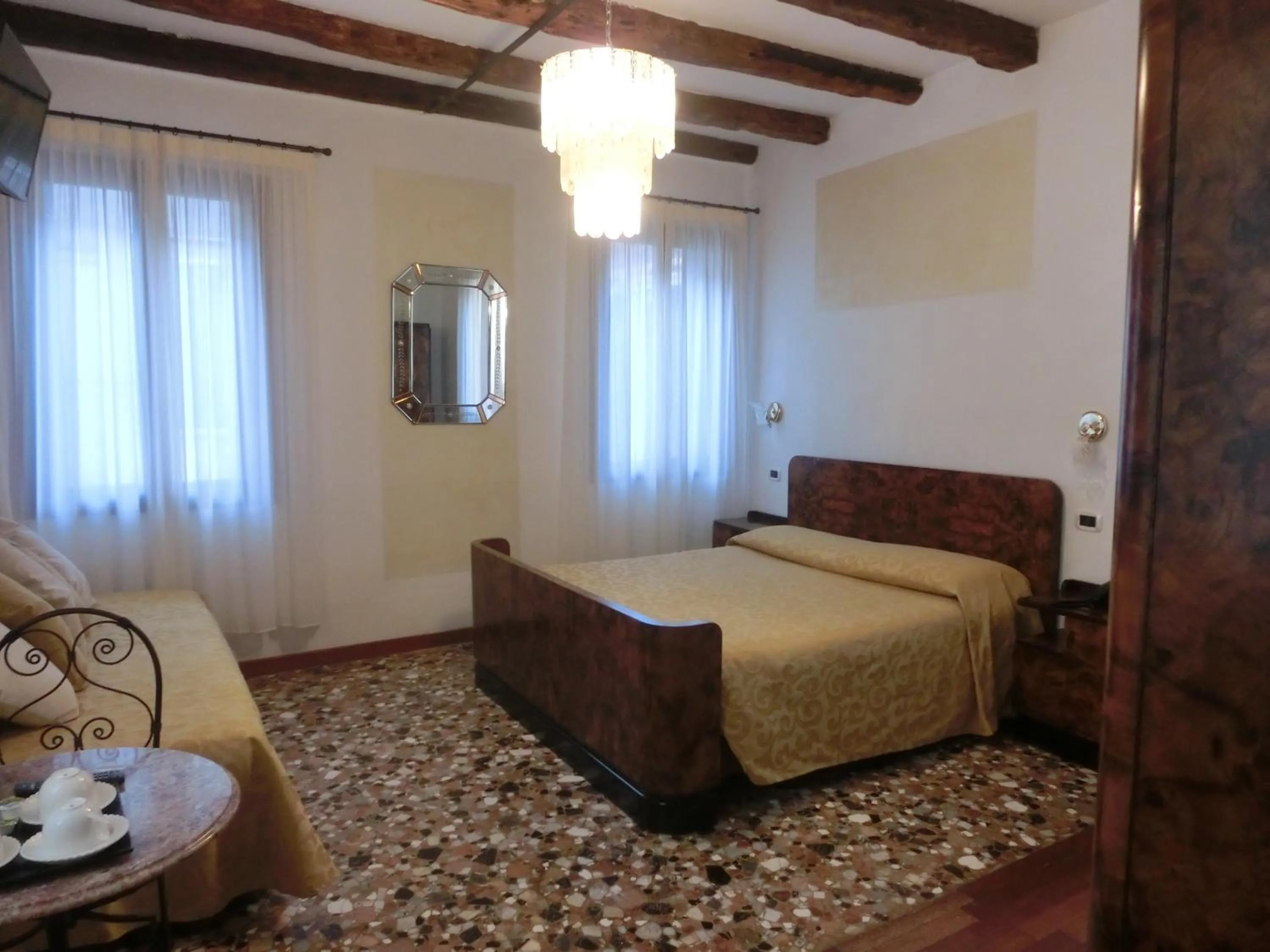 Bedroom, Bed in Locanda Art Deco