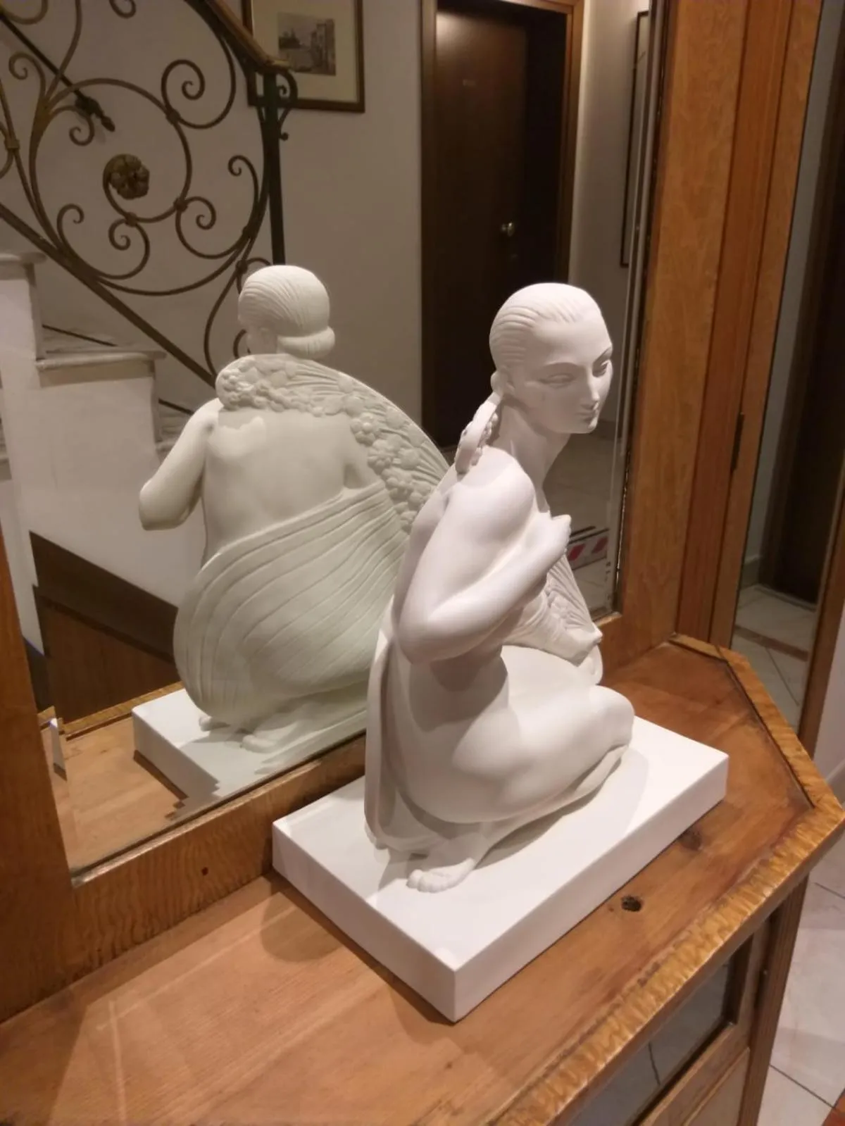 Decorative detail in Locanda Art Deco