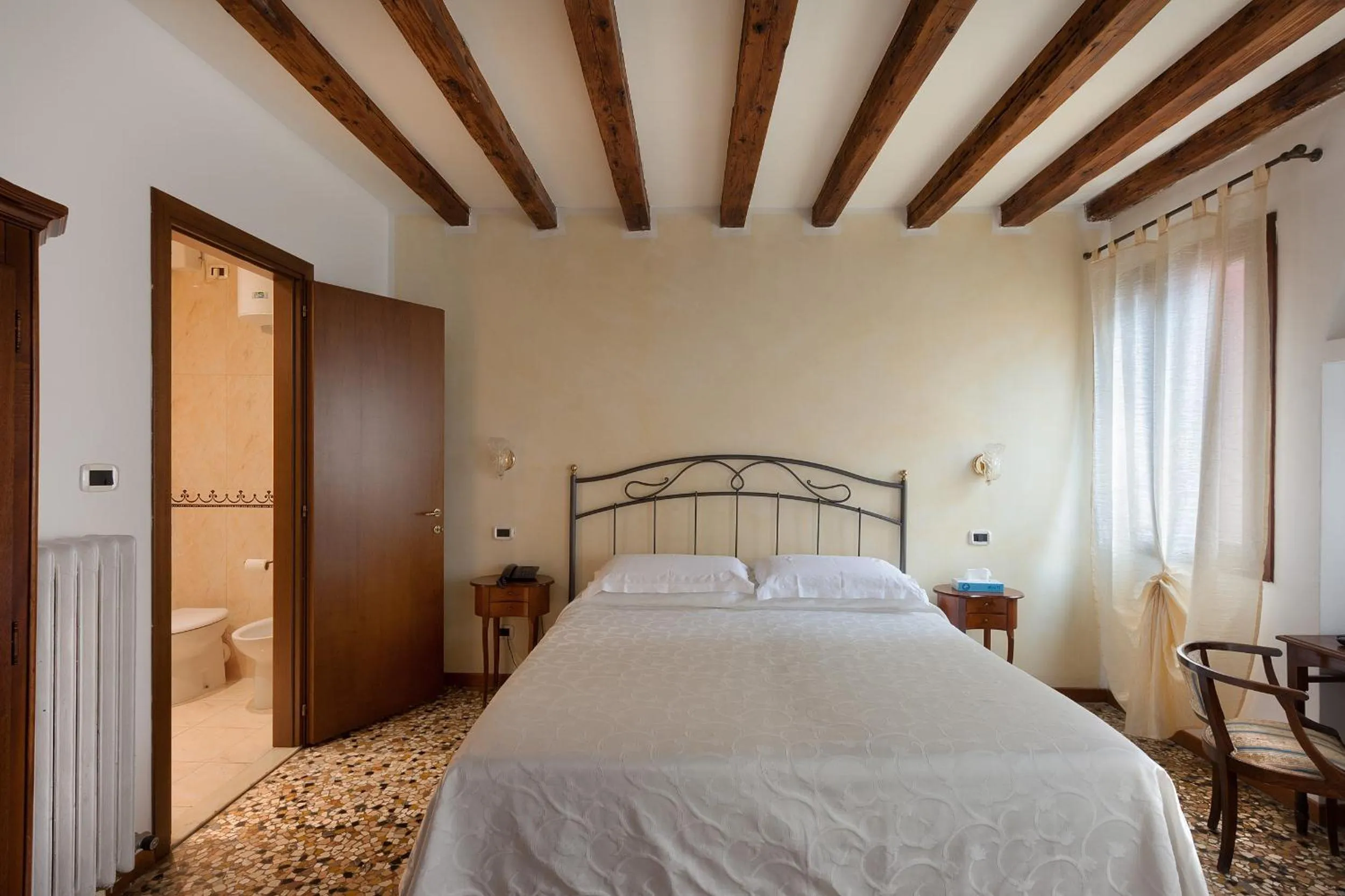 Bedroom, Bed in Locanda Art Deco