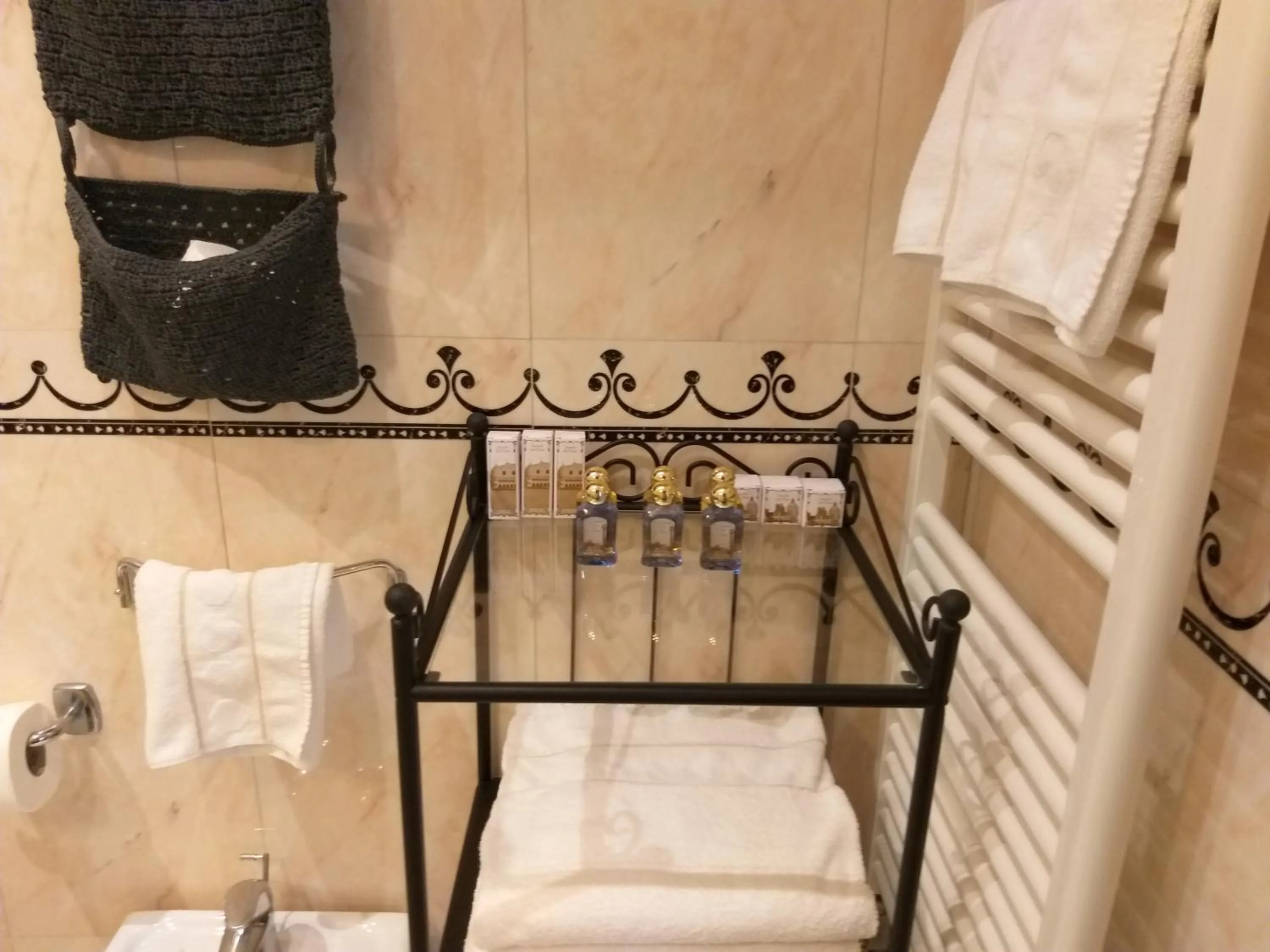 Bathroom in Locanda Art Deco