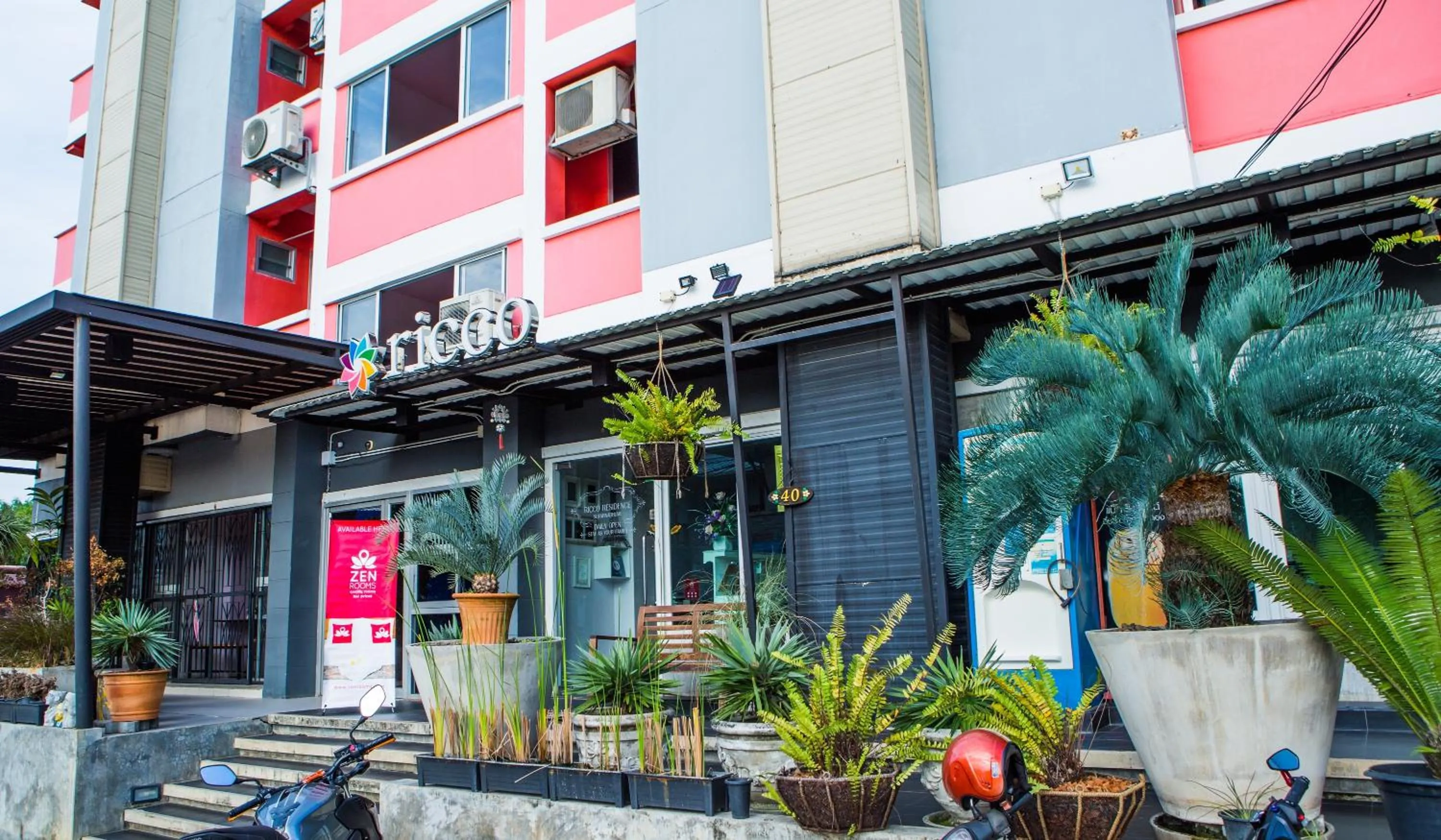 Facade/entrance in Ricco Suvarnabhumi