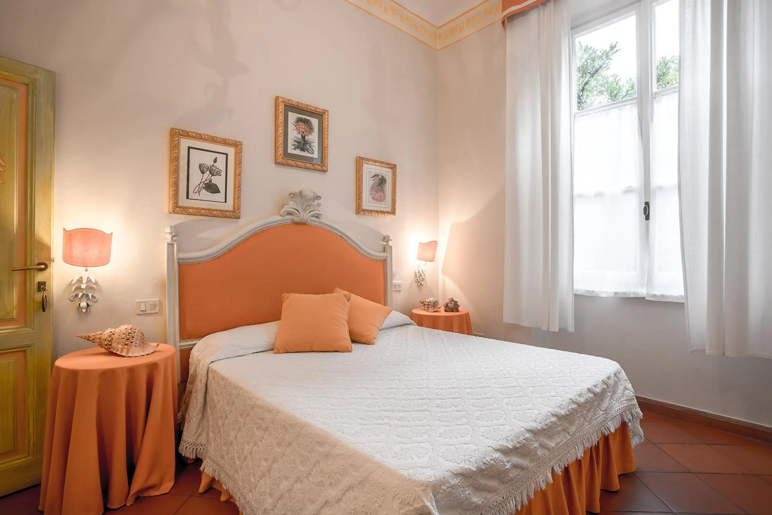 Bed in Hotel Villa Maremonti