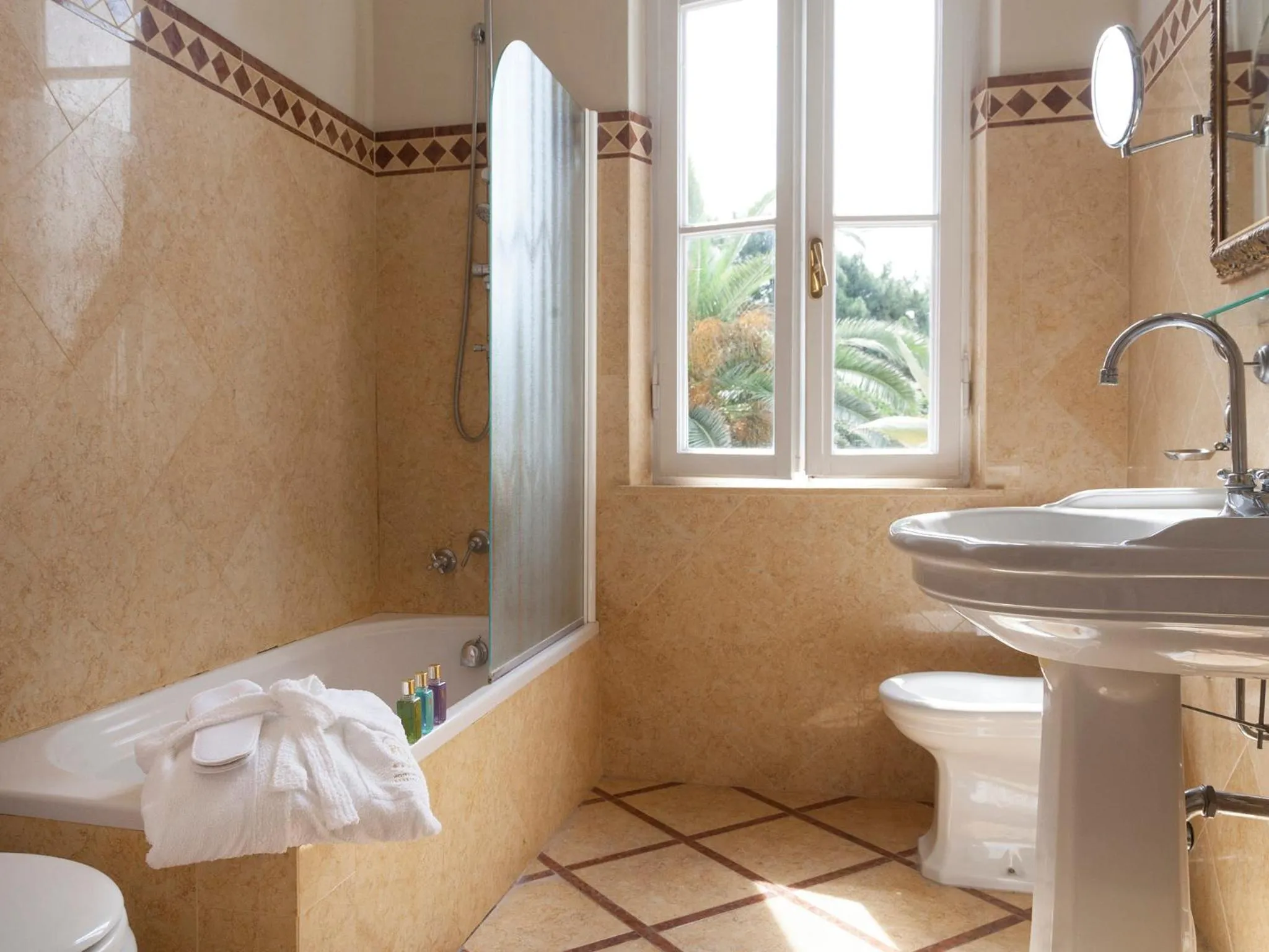 Bathroom in Hotel Villa Maremonti