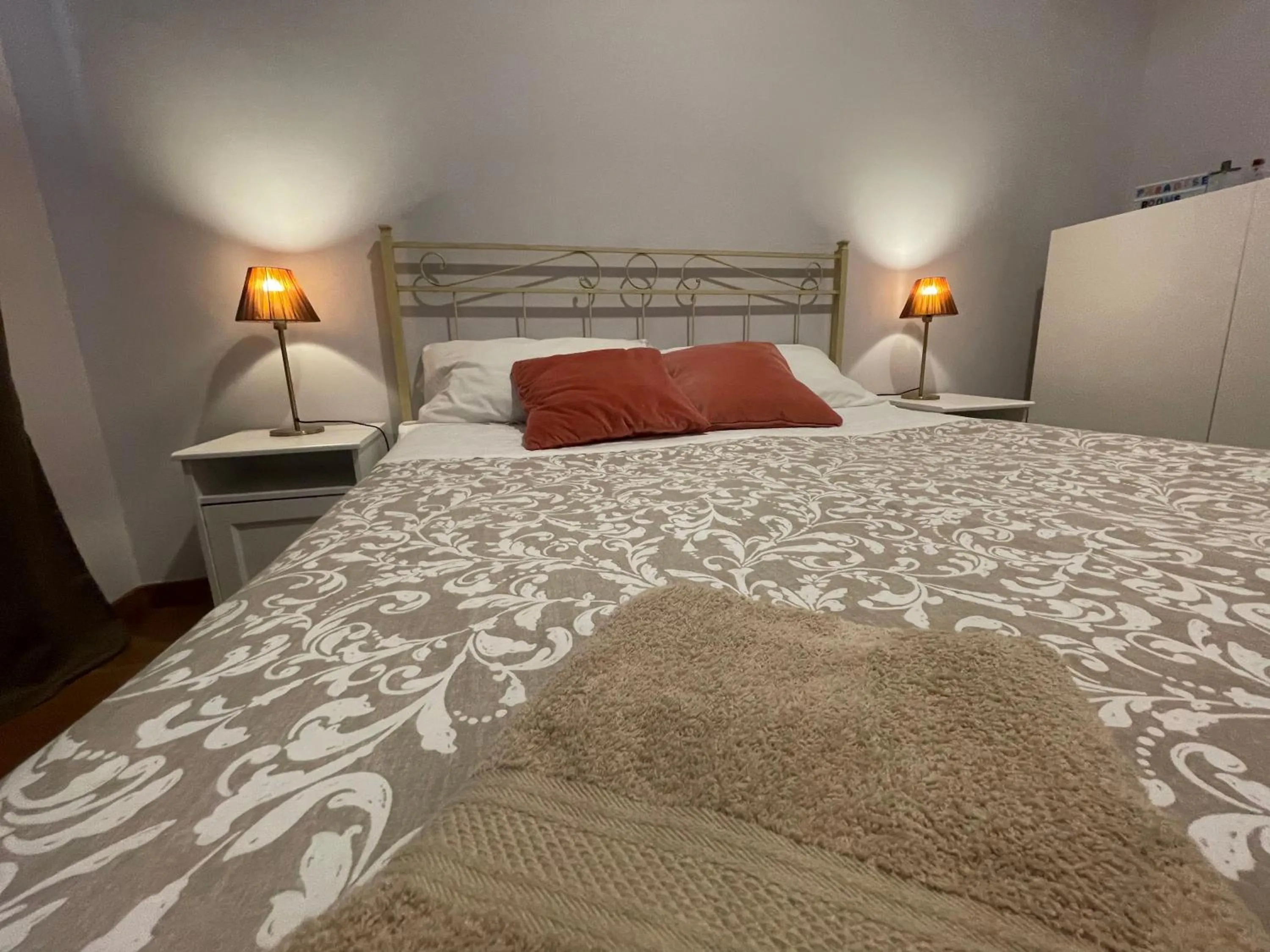 Bed in Paradise Suites - Brignole Station - Best Price Rooms - ALWAYS OPEN