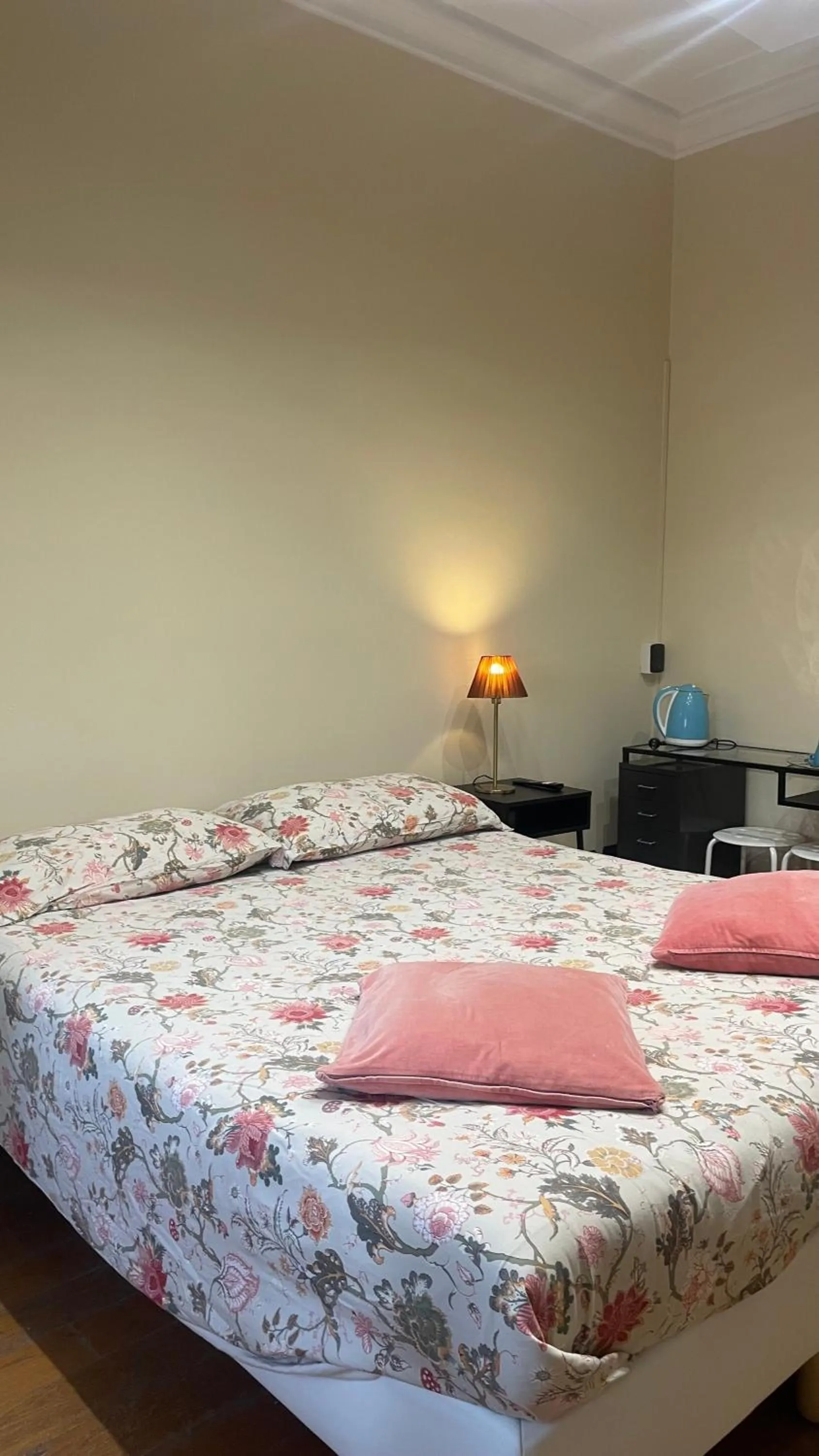 Bed in Paradise Rooms - Brignole Station - Private Rooms
