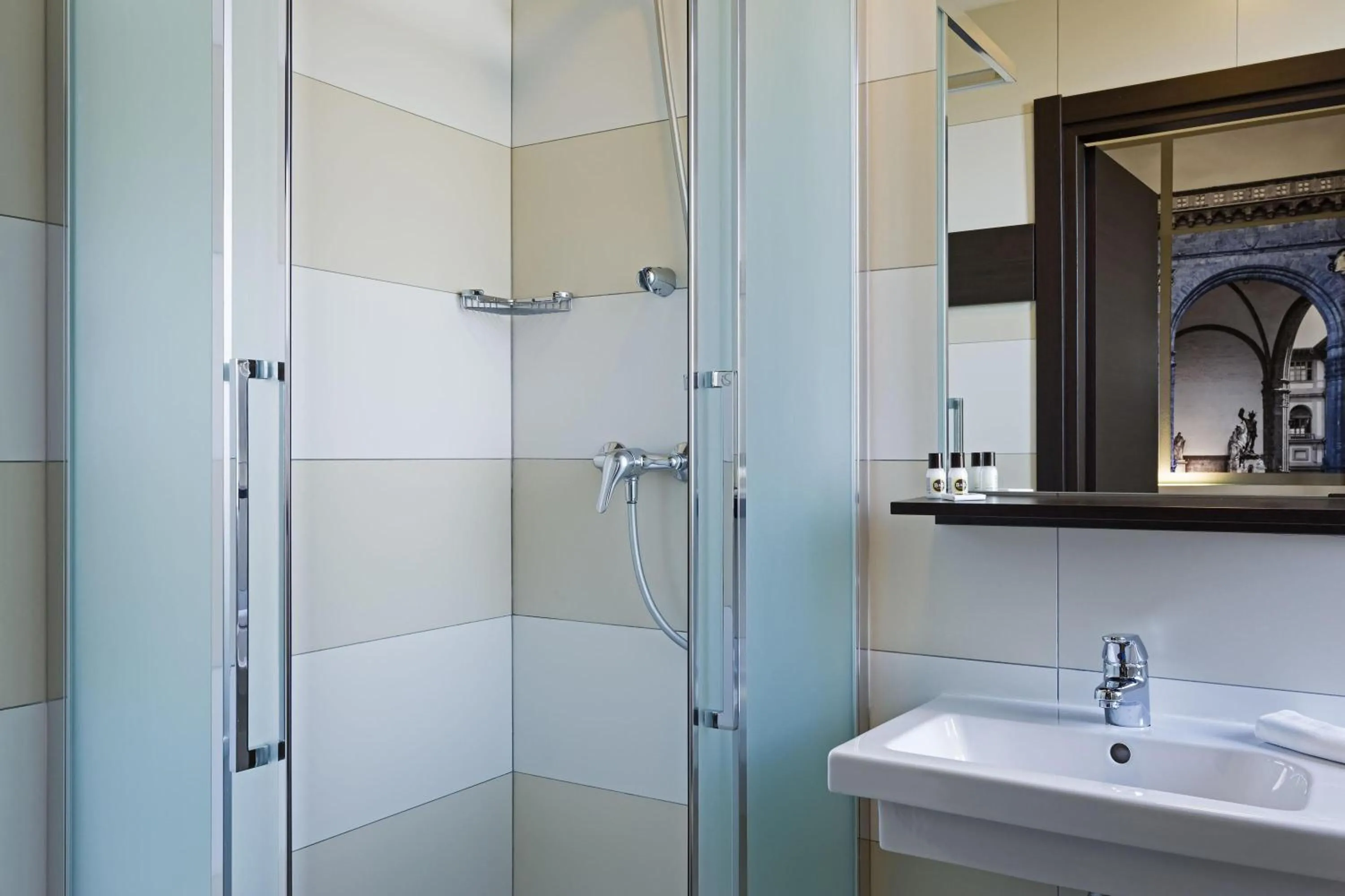 Bathroom in B&B Hotel Firenze Nuovo Palazzo Di Giustizia