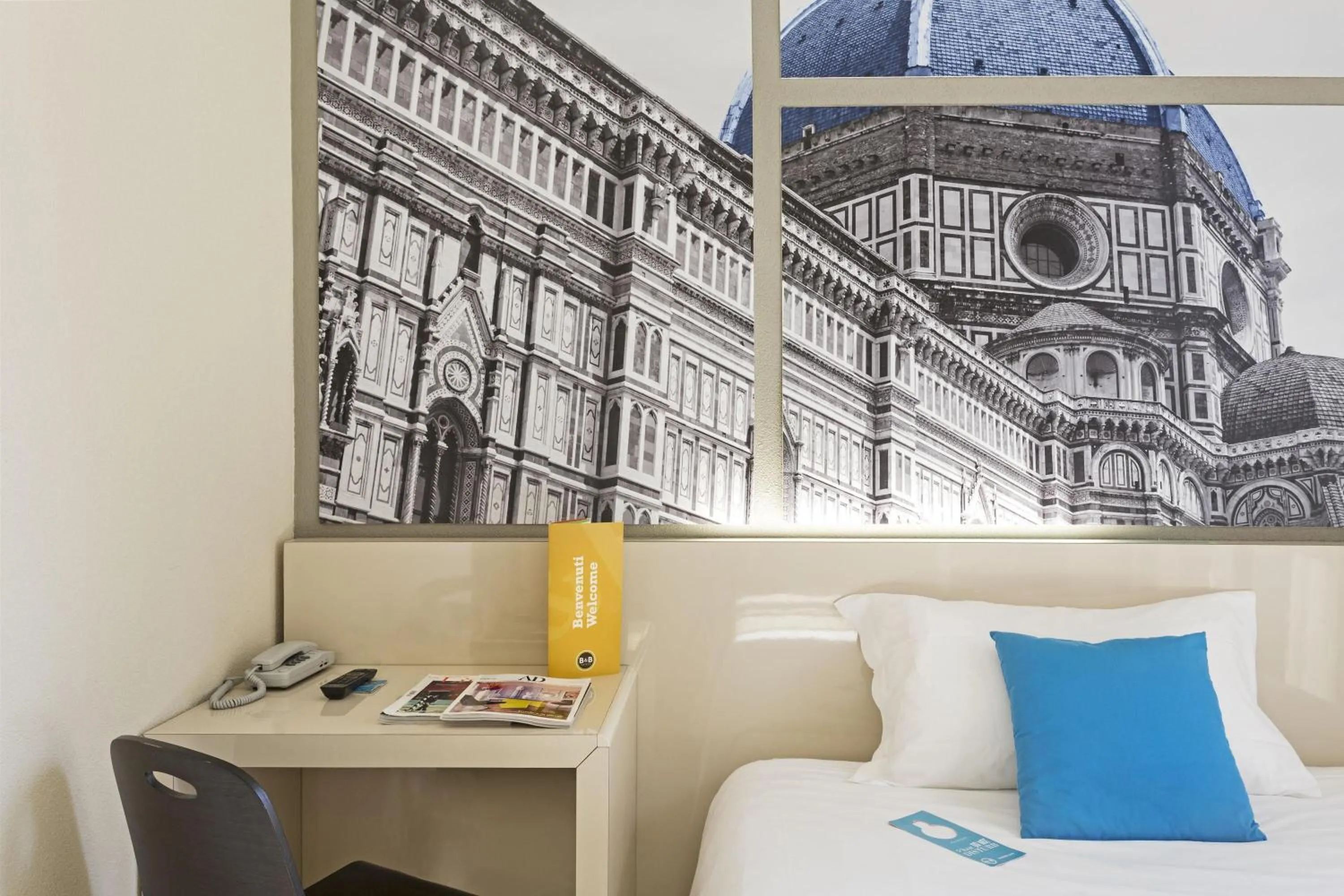 Photo of the whole room in B&B Hotel Firenze Nuovo Palazzo Di Giustizia