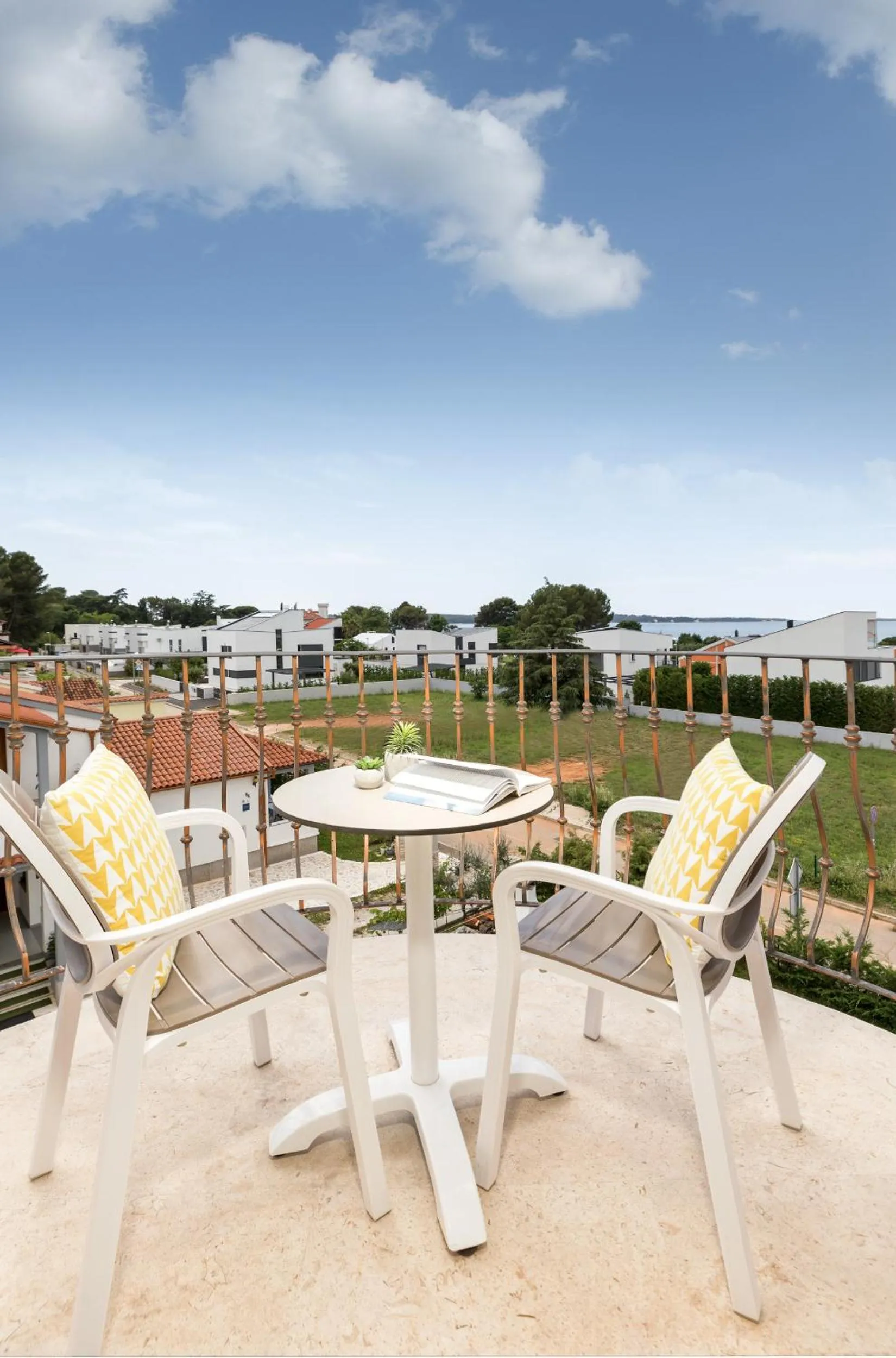 Day in Apartments Villa Nina