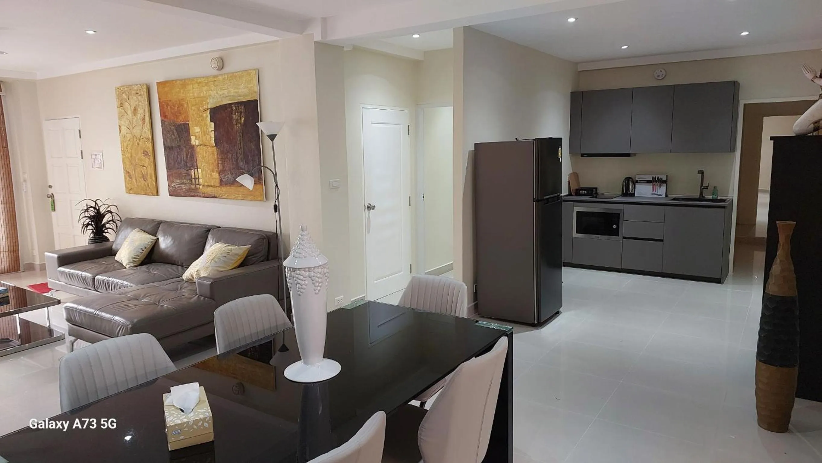 Kitchen or kitchenette in Siam Palm Residence