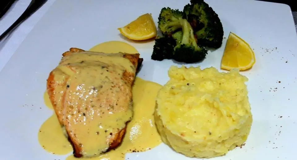 Restaurant/places to eat in Siam Palm Residence