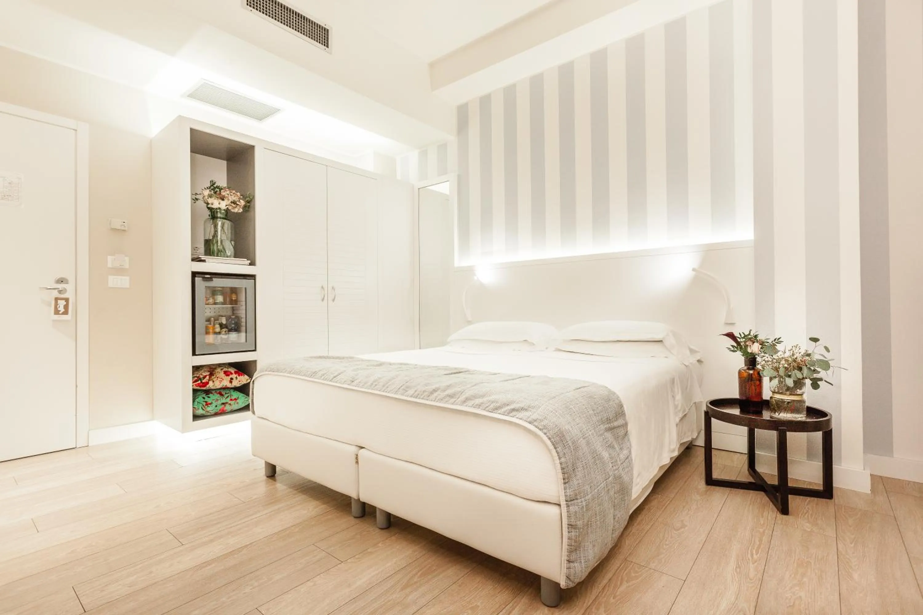 Bedroom, Bed in Hotel Villa Rosa Riviera