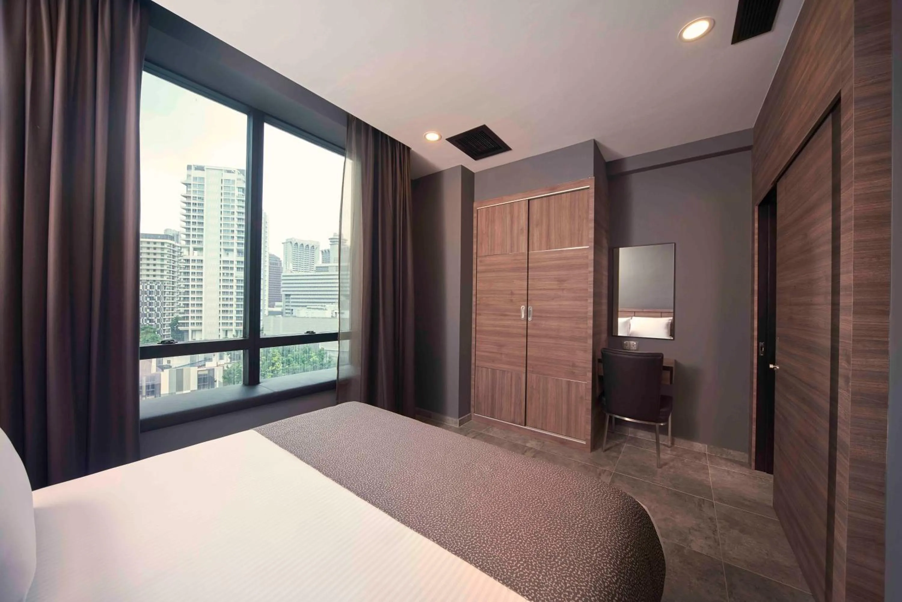 Bedroom, Bed in Orchard Grand Court