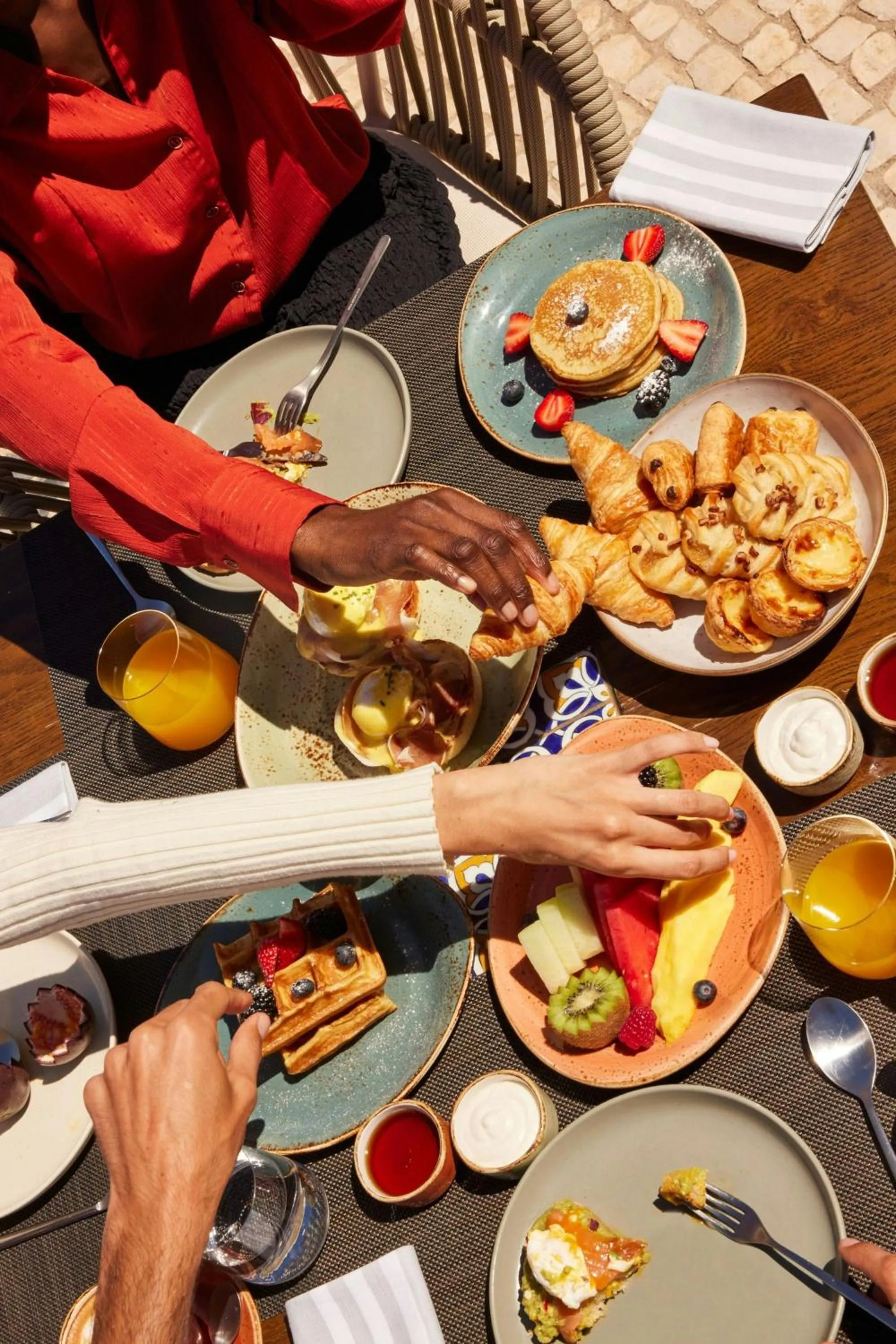 Restaurant/places to eat in W Residences Algarve