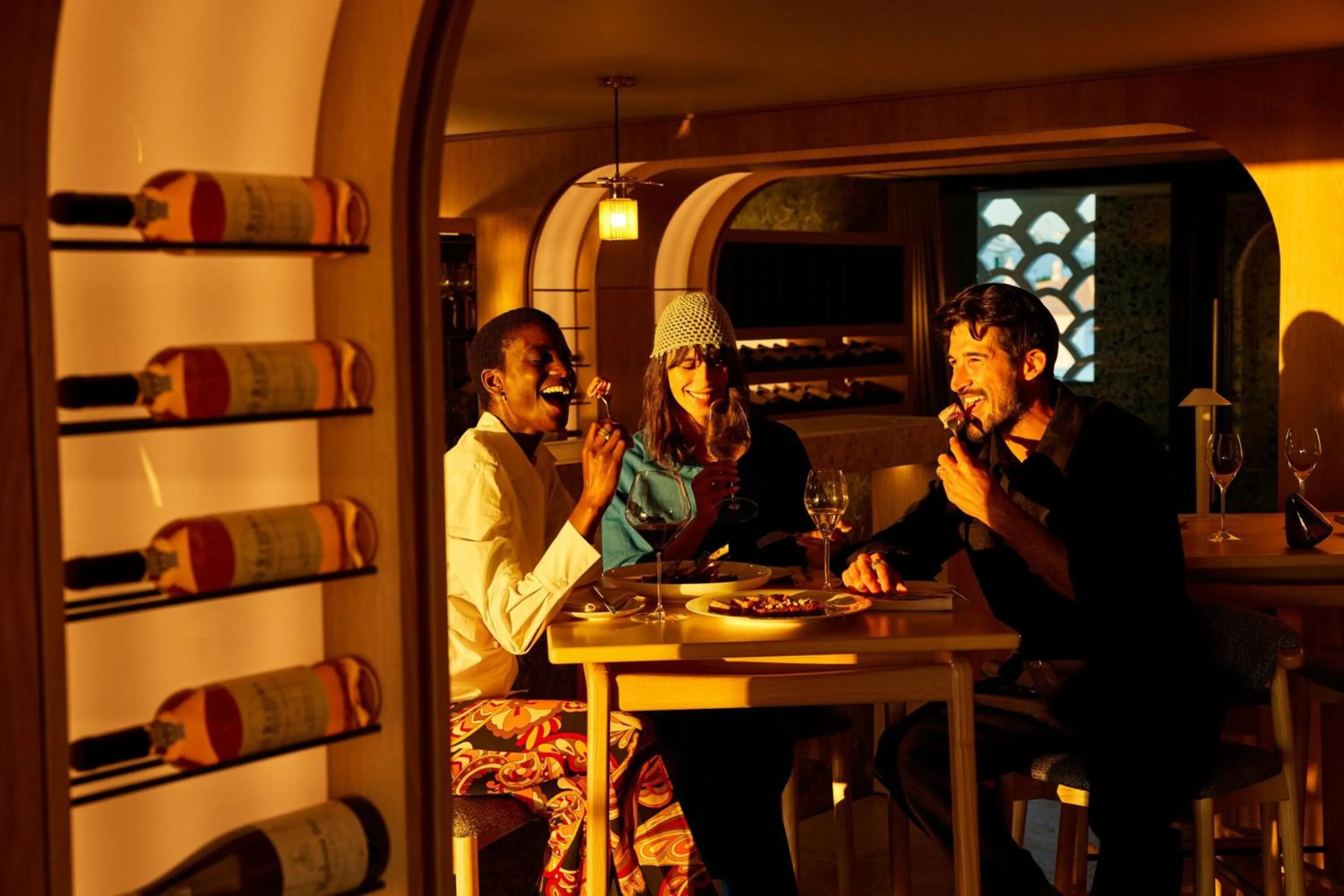 Restaurant/places to eat in W Residences Algarve