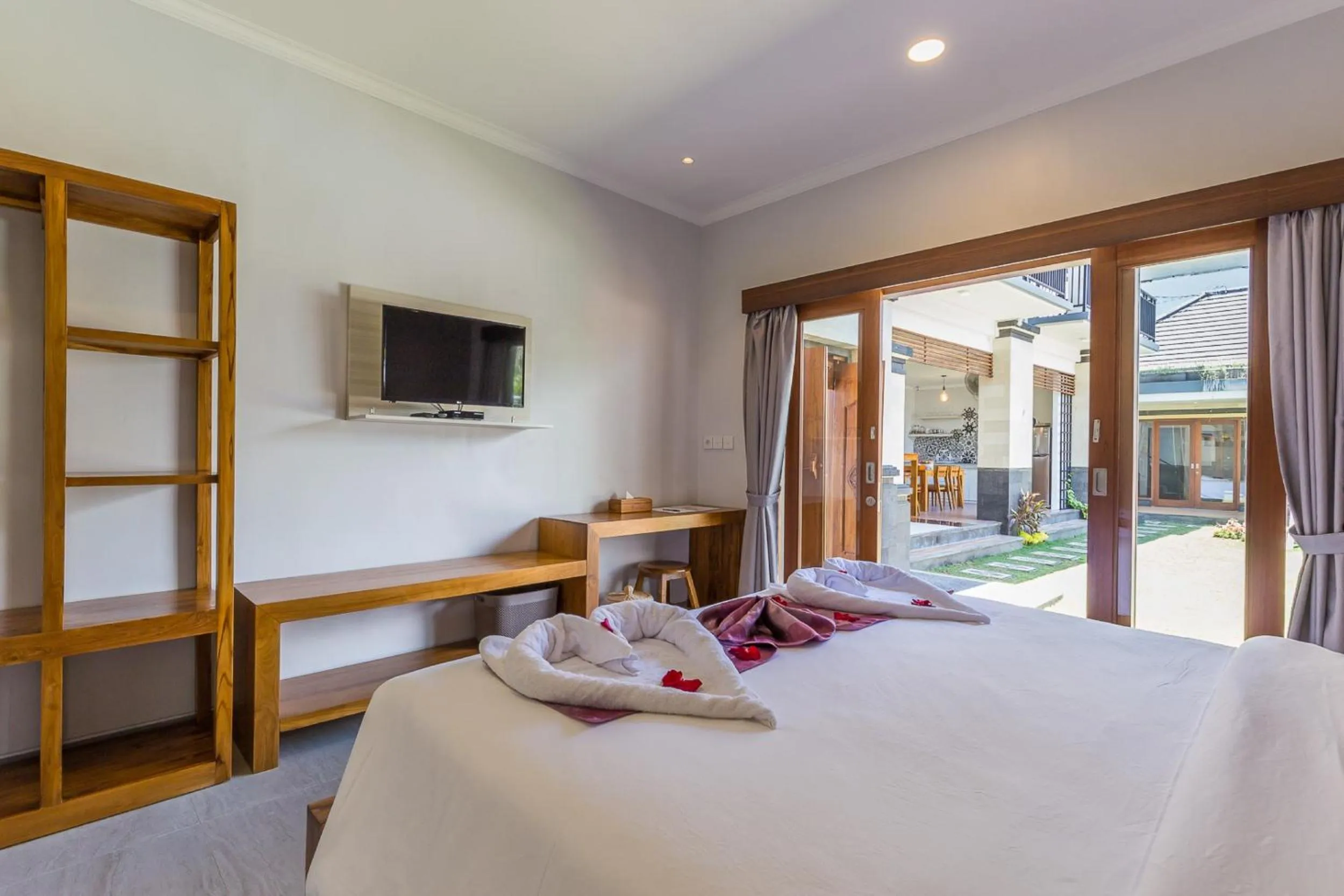 Photo of the whole room, Bed in Ayuna Suites Canggu