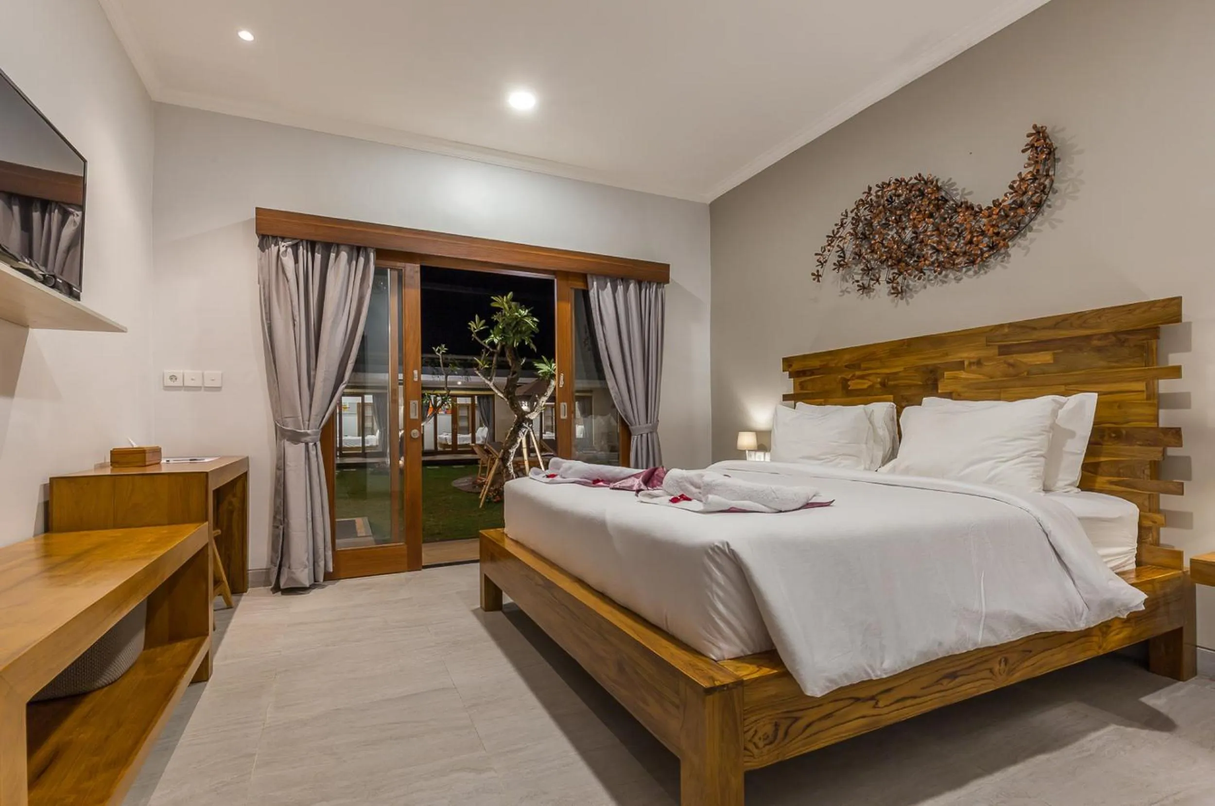 Photo of the whole room, Bed in Ayuna Suites Canggu