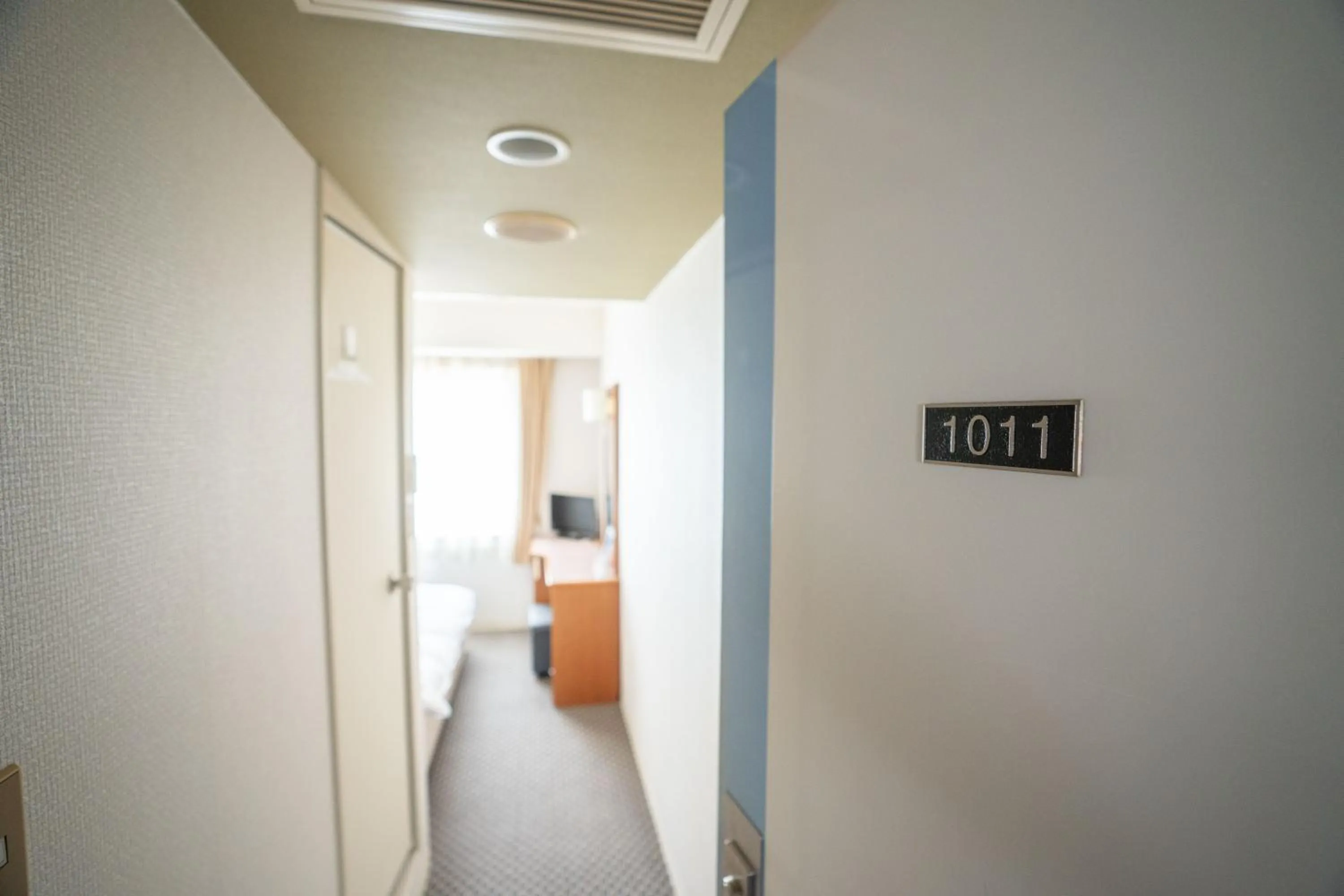 Photo of the whole room, Bed in Hotel Casabella Inn Kobe