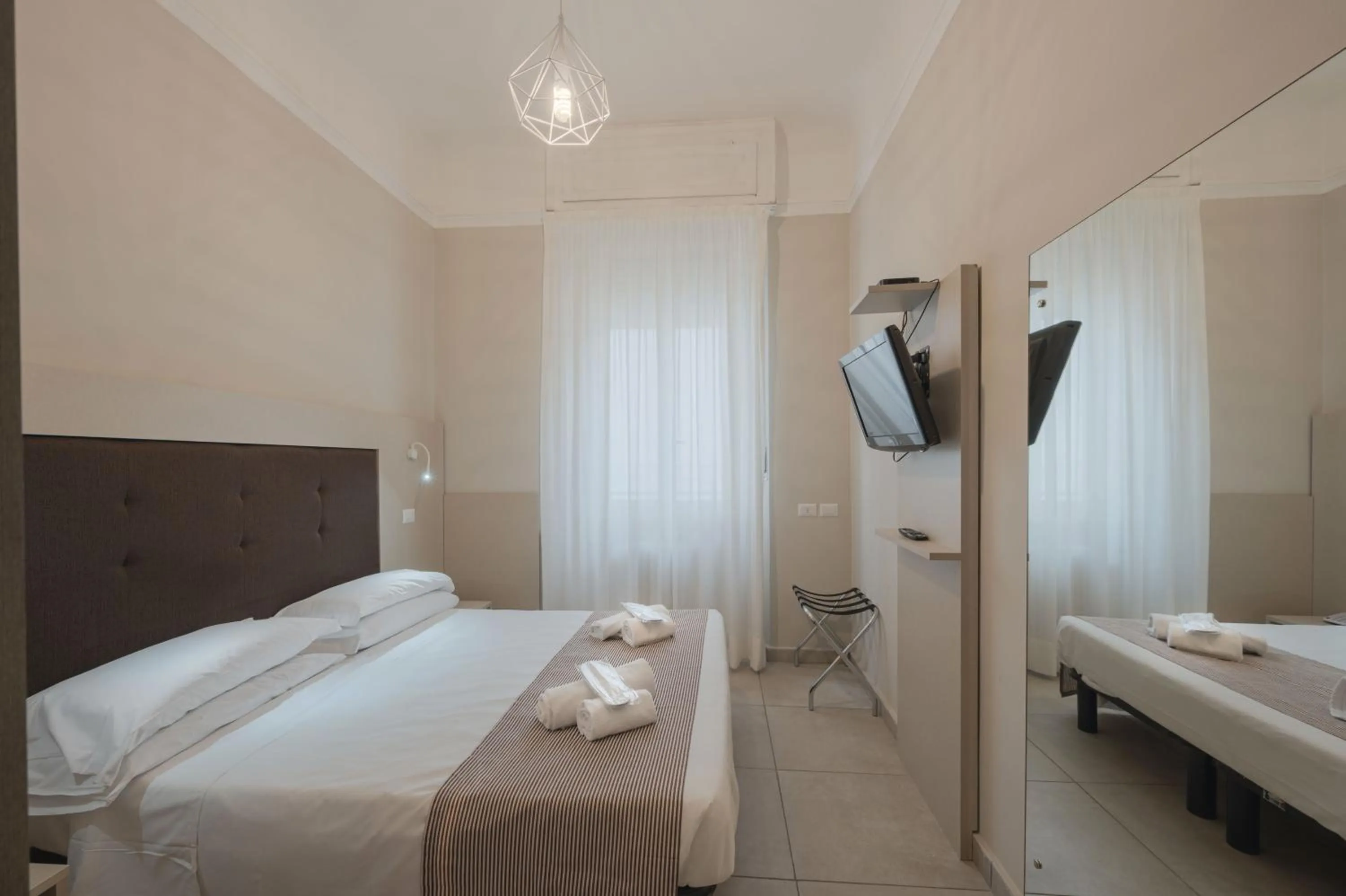 Bedroom, Bed in Hotel Bogart Milano