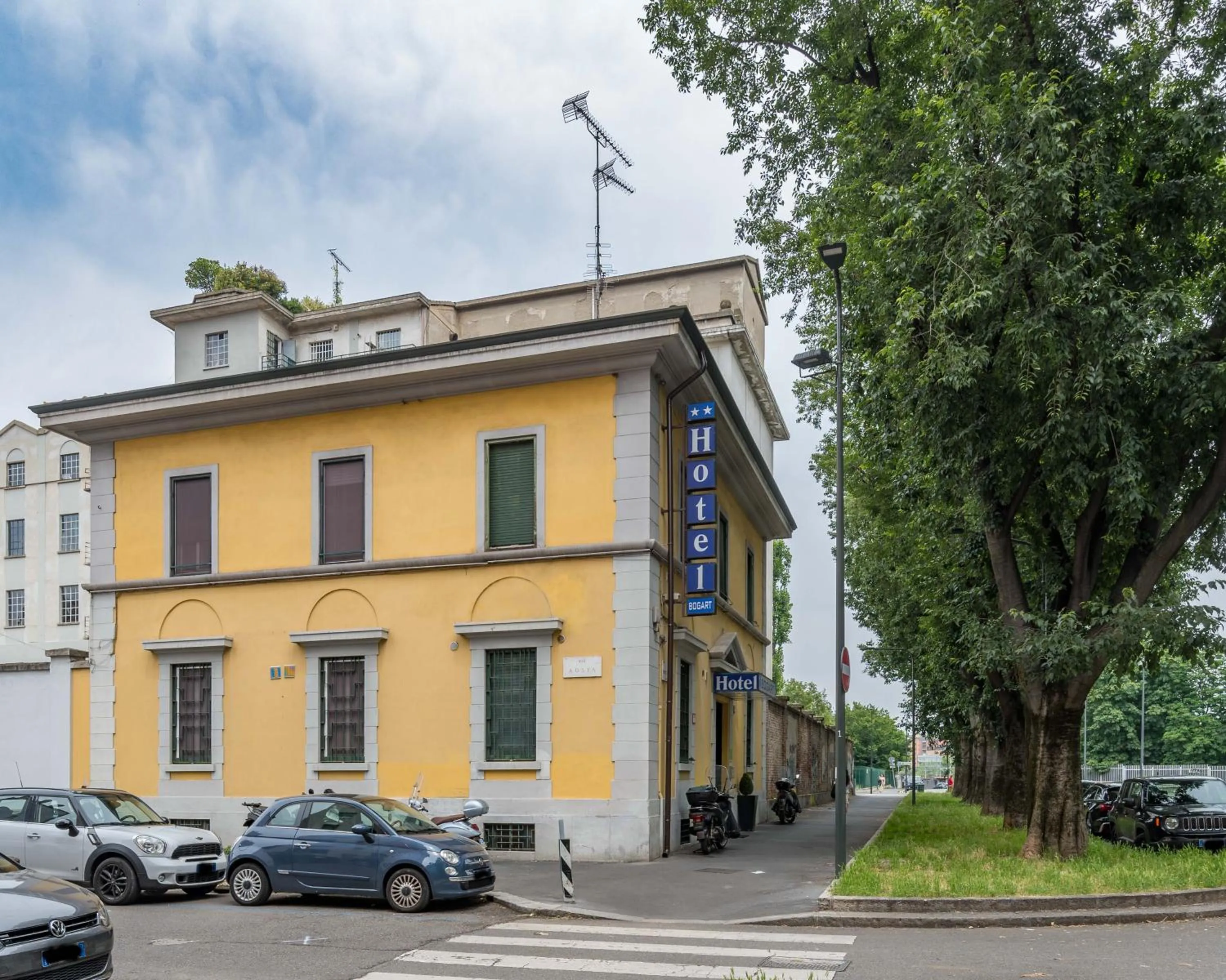 Property building in Hotel Bogart Milano
