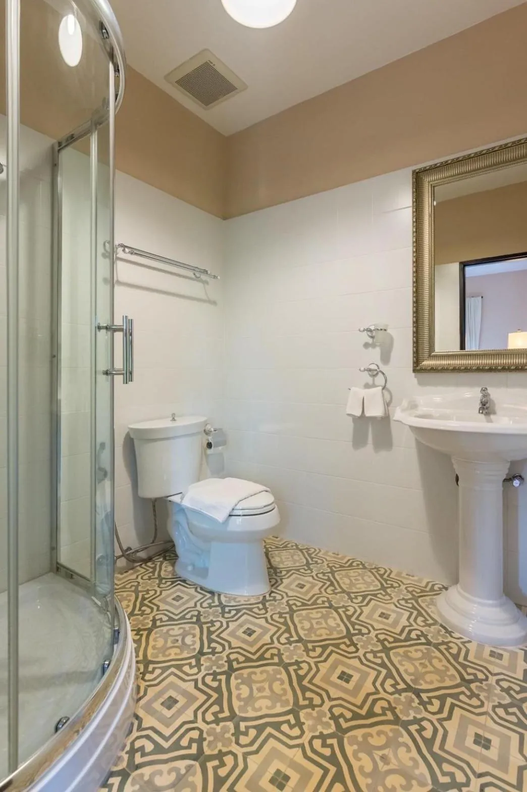 Villa Malinee Khao Yai 6 Bedrooms Italian Private Villa