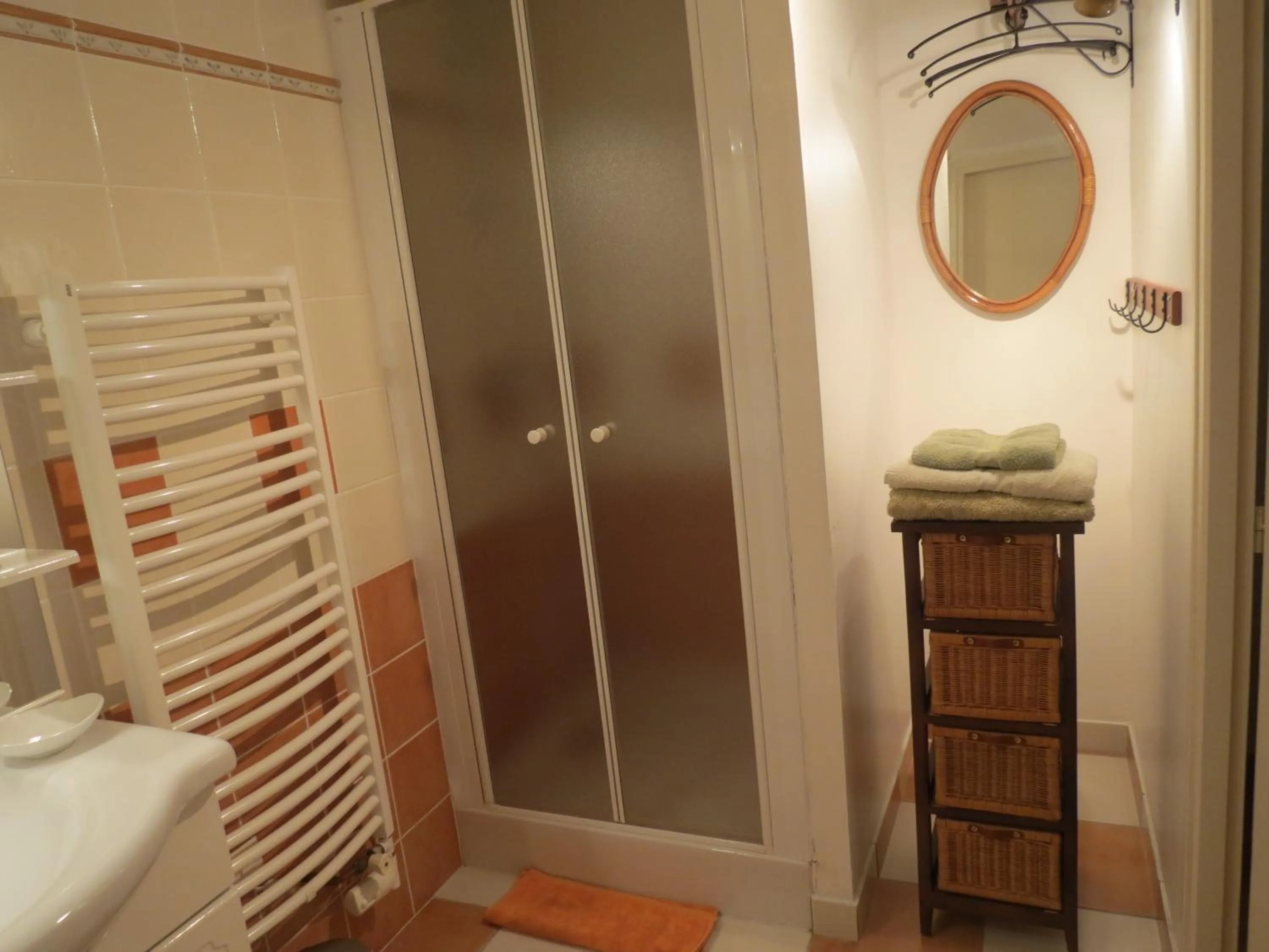 Bathroom in L'Aubinoise