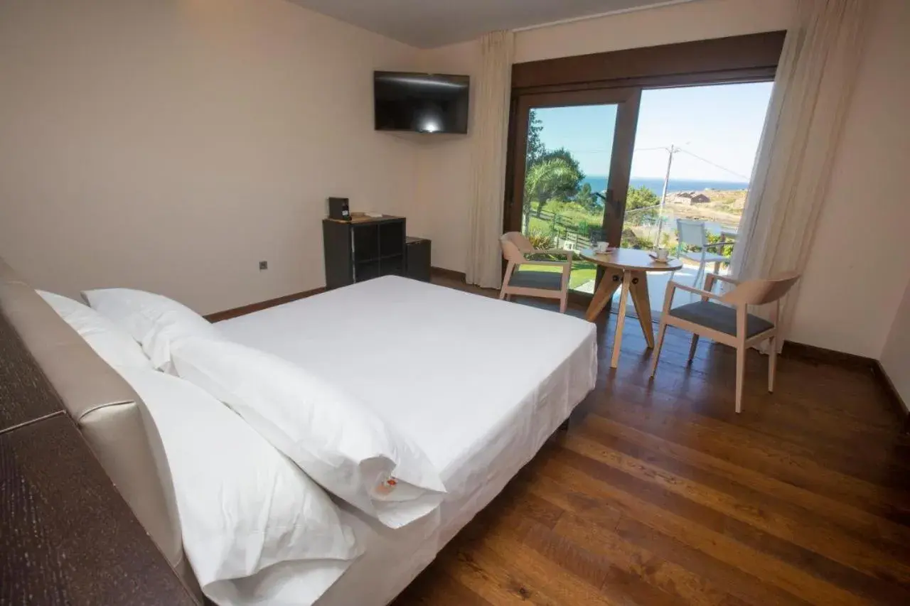 Double Room with Spa Bath in A Ballenera de Caneliñas Double Room with Spa Bath in A Ballenera de Caneliñas