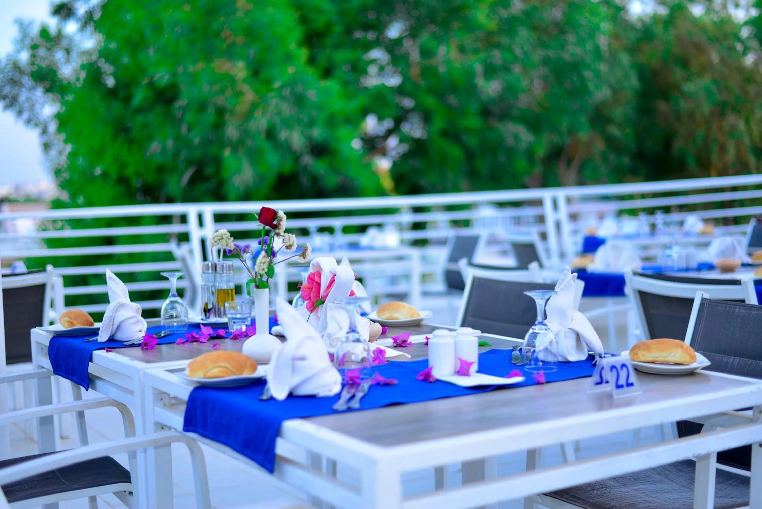 Restaurant/places to eat in One Resort Aqua Park