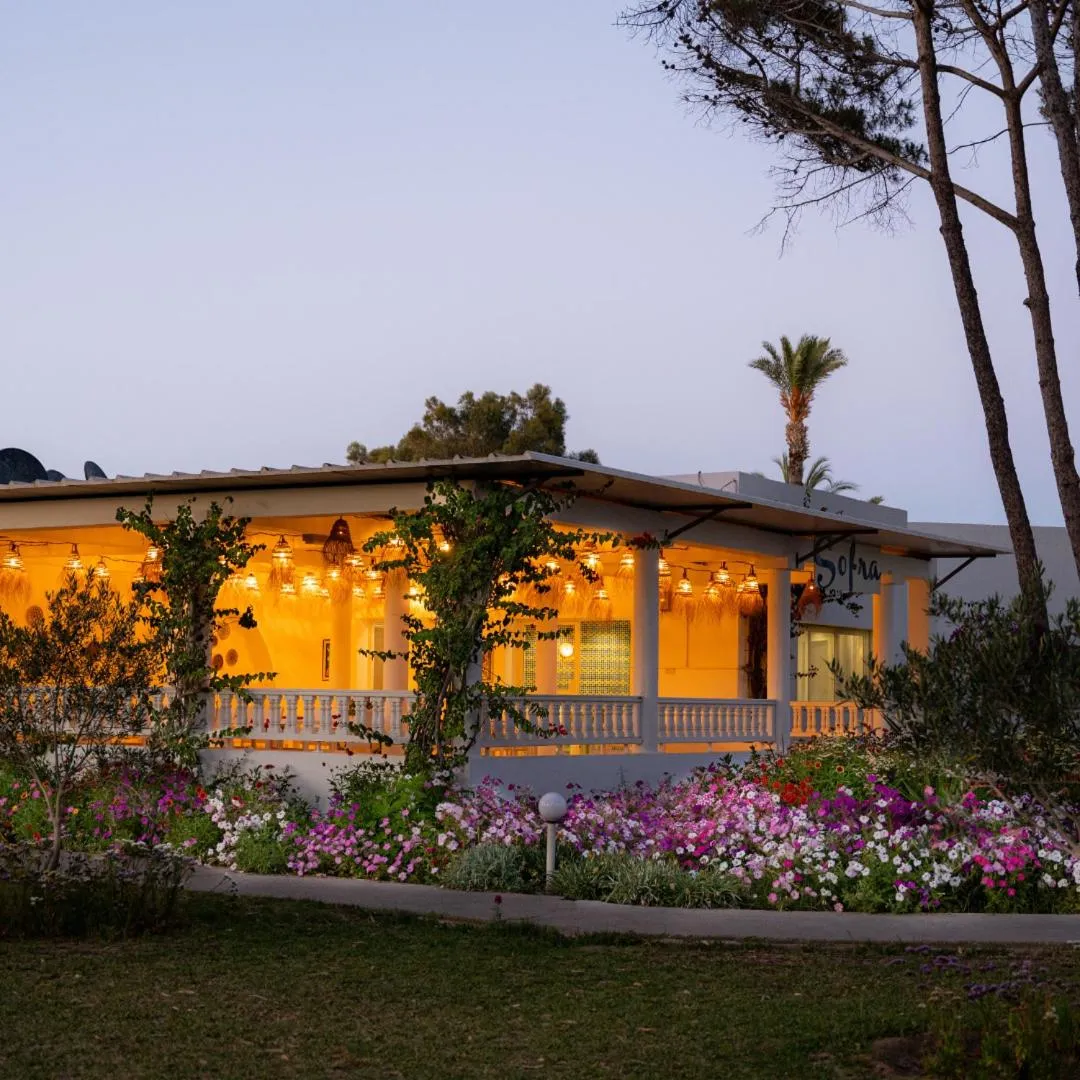 Restaurant/places to eat in One Resort Aqua Park