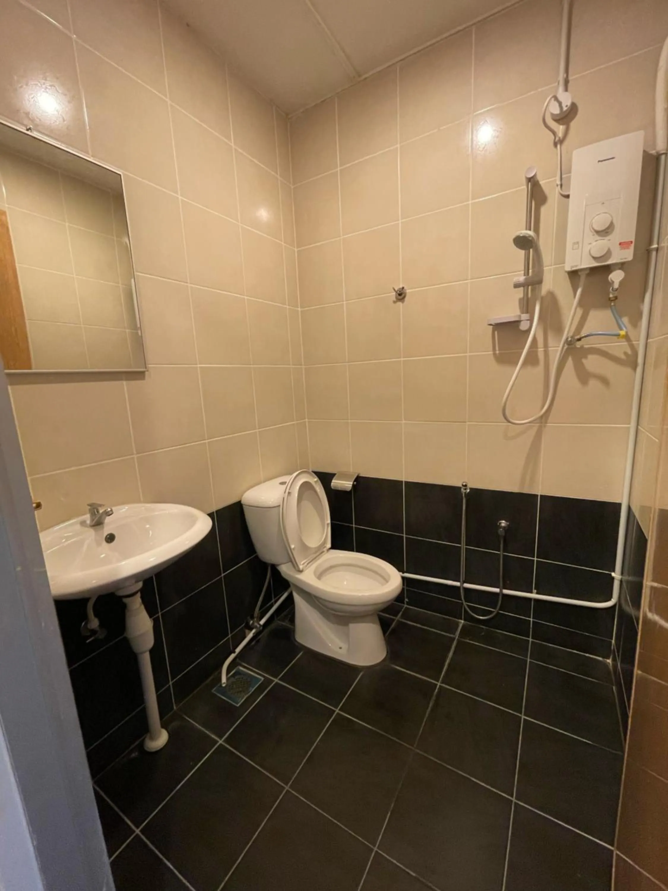 Bathroom in Cassia Inn Kuching